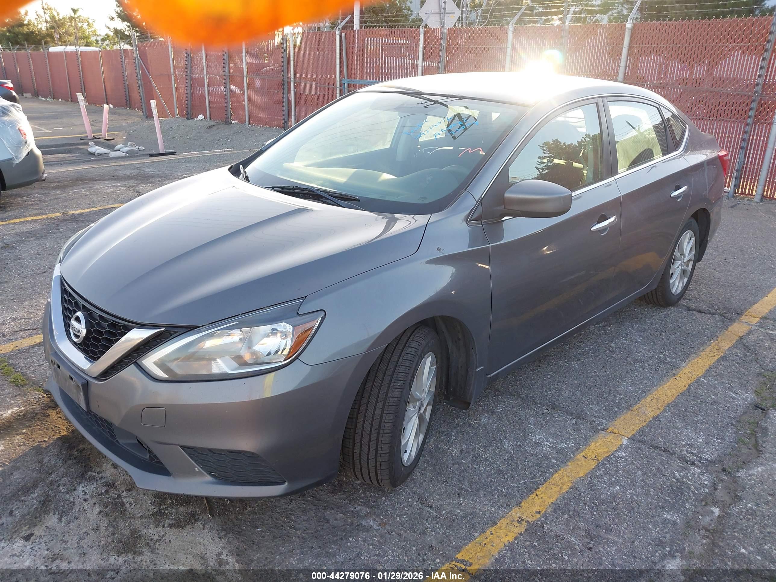 NISSAN SENTRA image 2