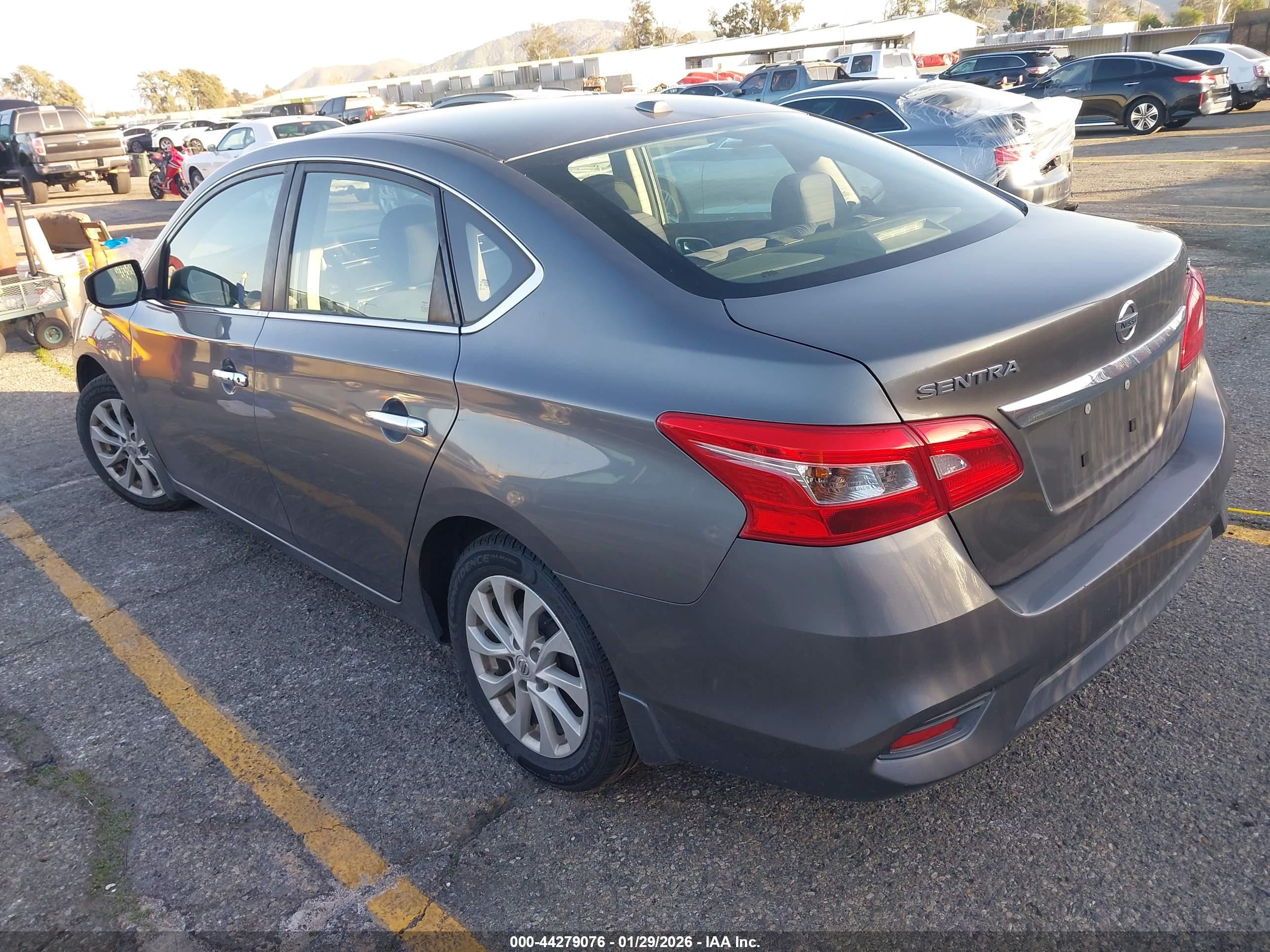 NISSAN SENTRA image 3