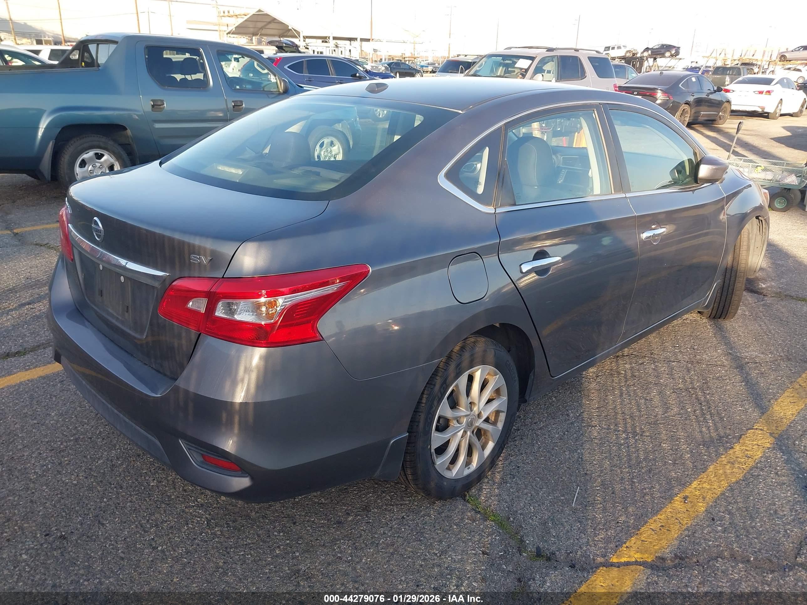 NISSAN SENTRA image 4