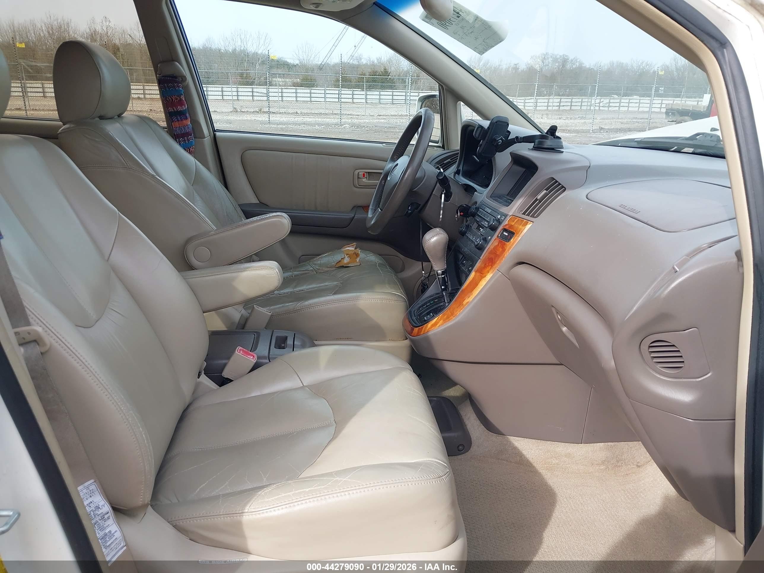 LEXUS RX image 5