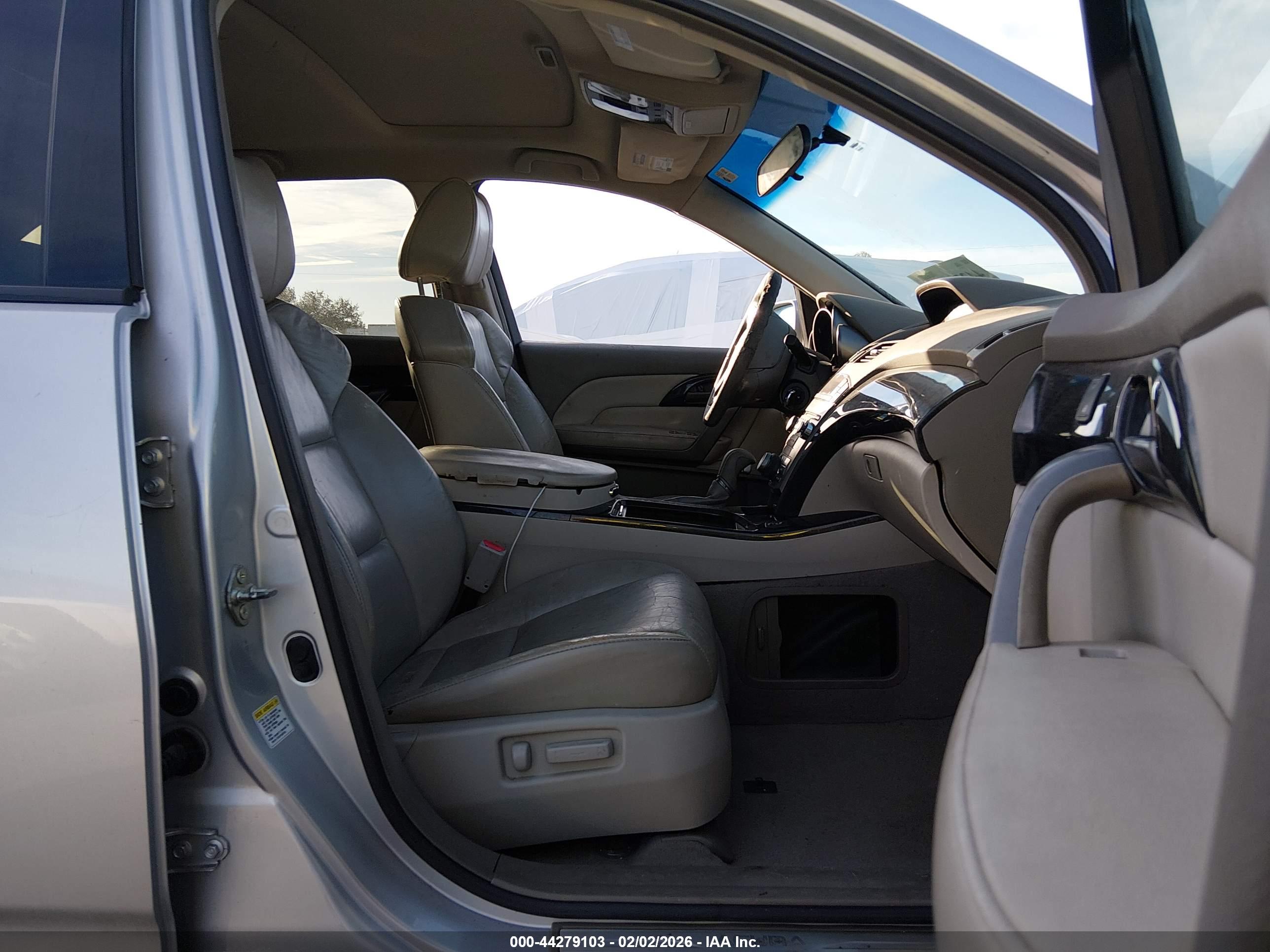 ACURA MDX image 5