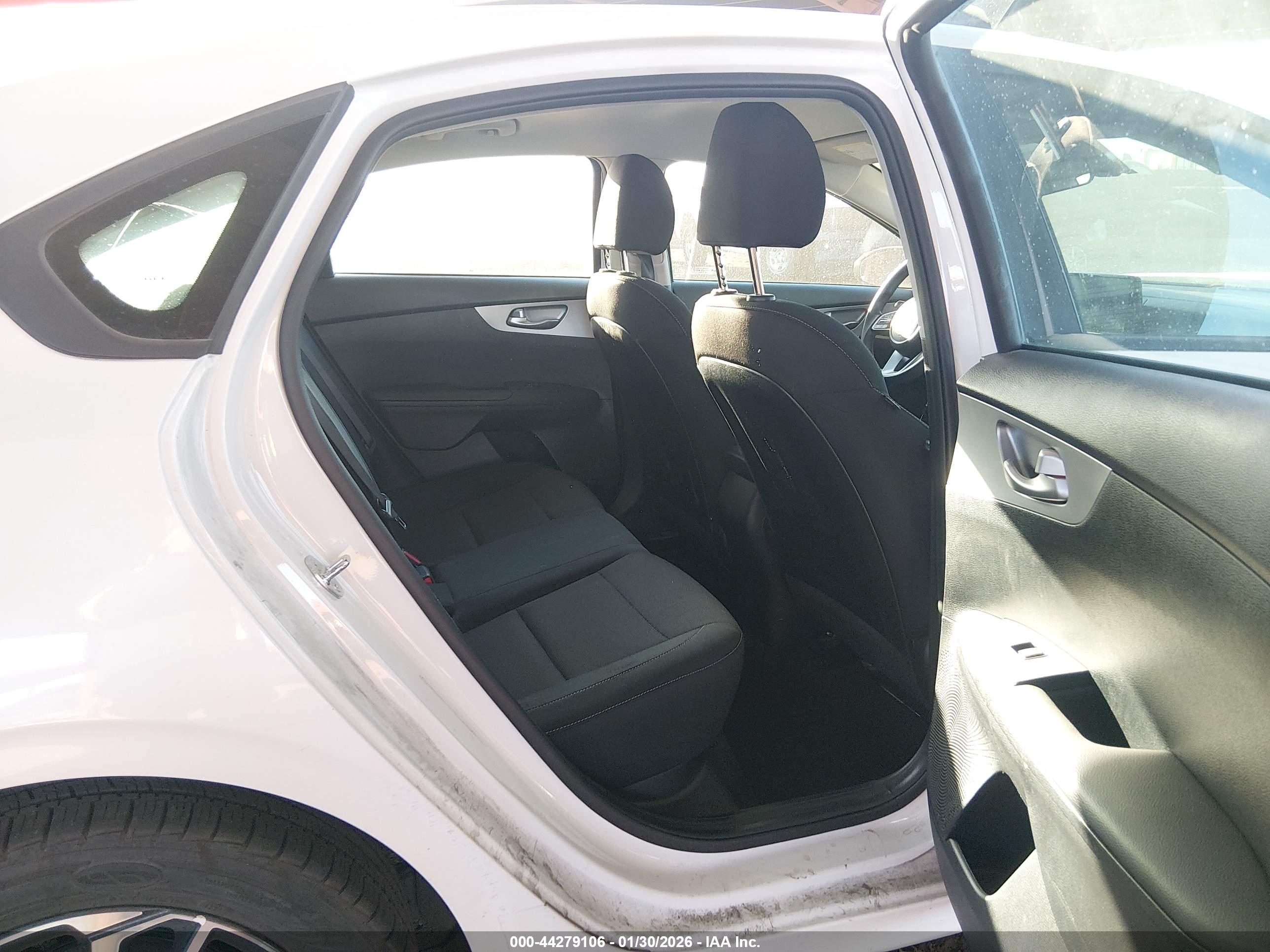 KIA FORTE image 8