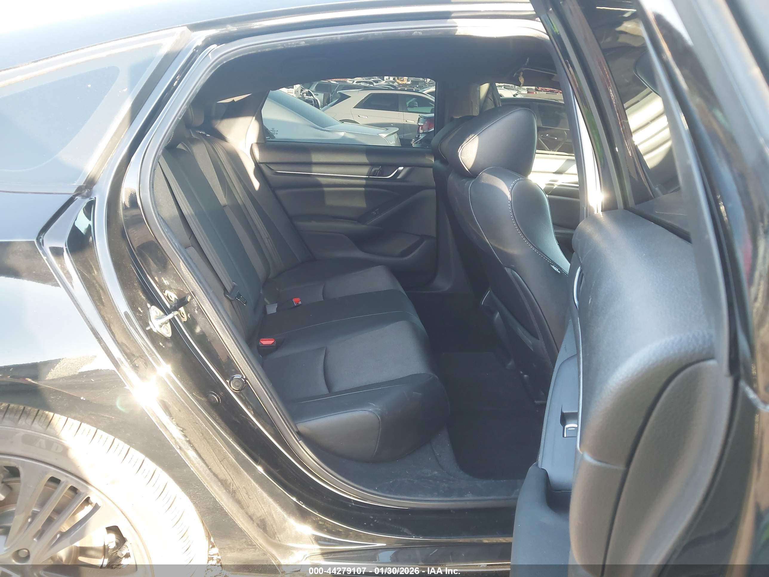 HONDA ACCORD image 8