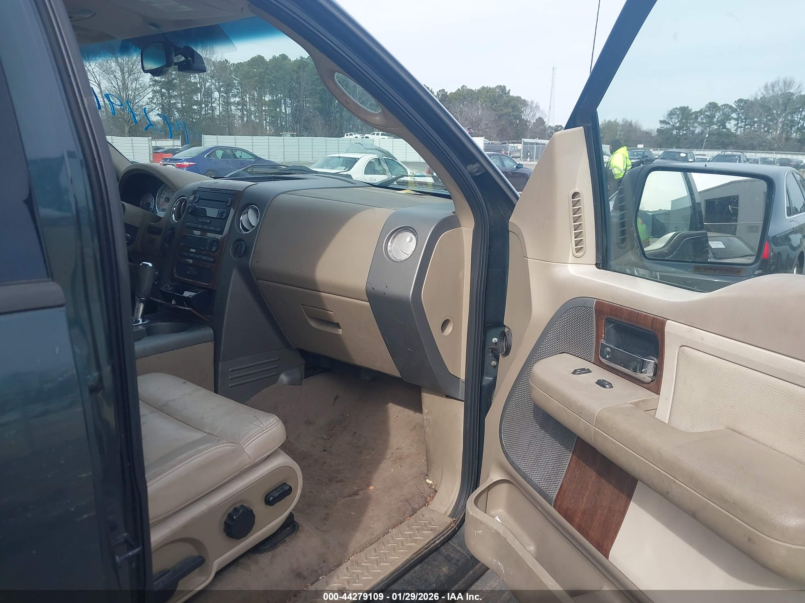 FORD F-150 image 5