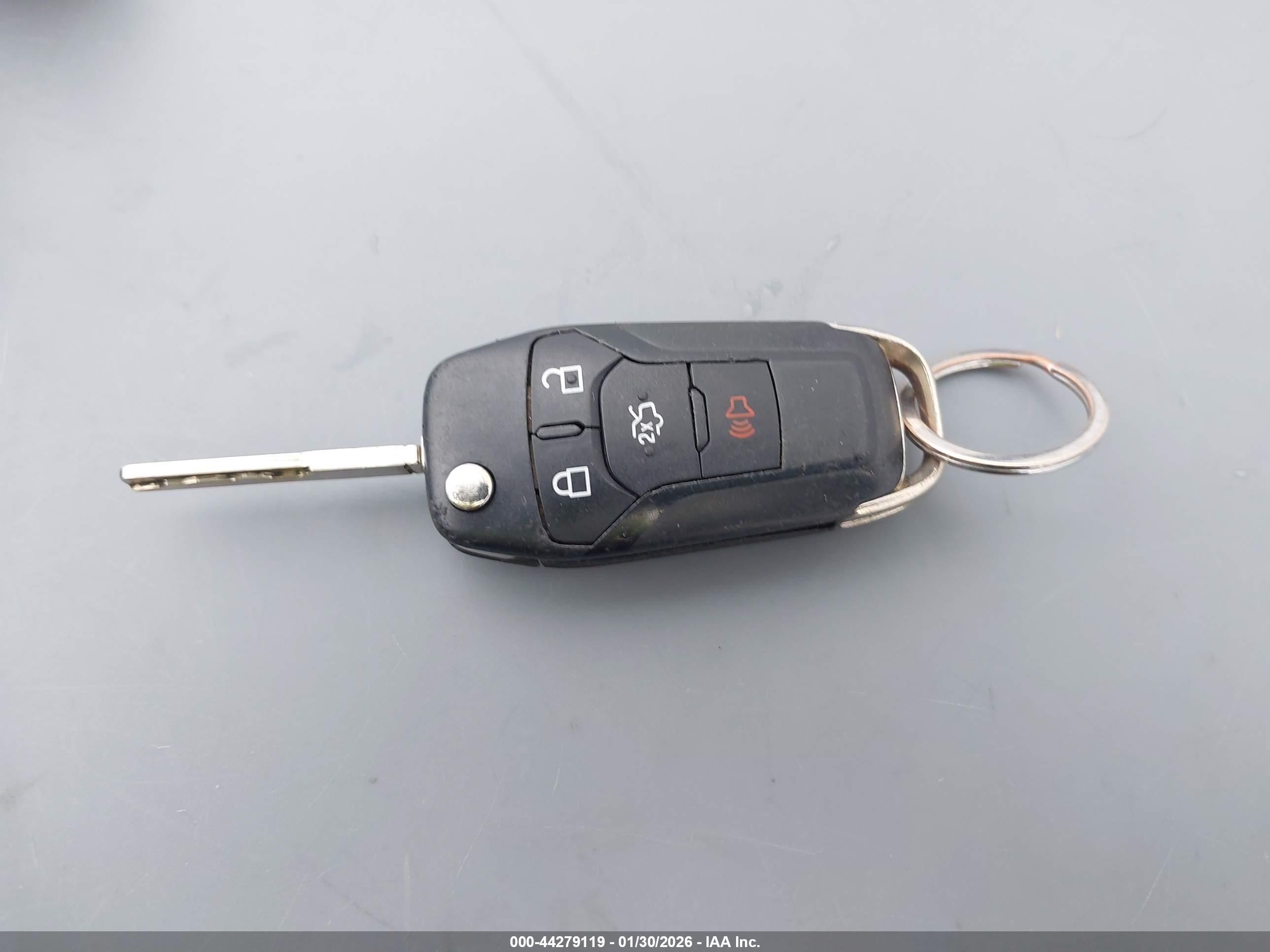 FORD FUSION image 11