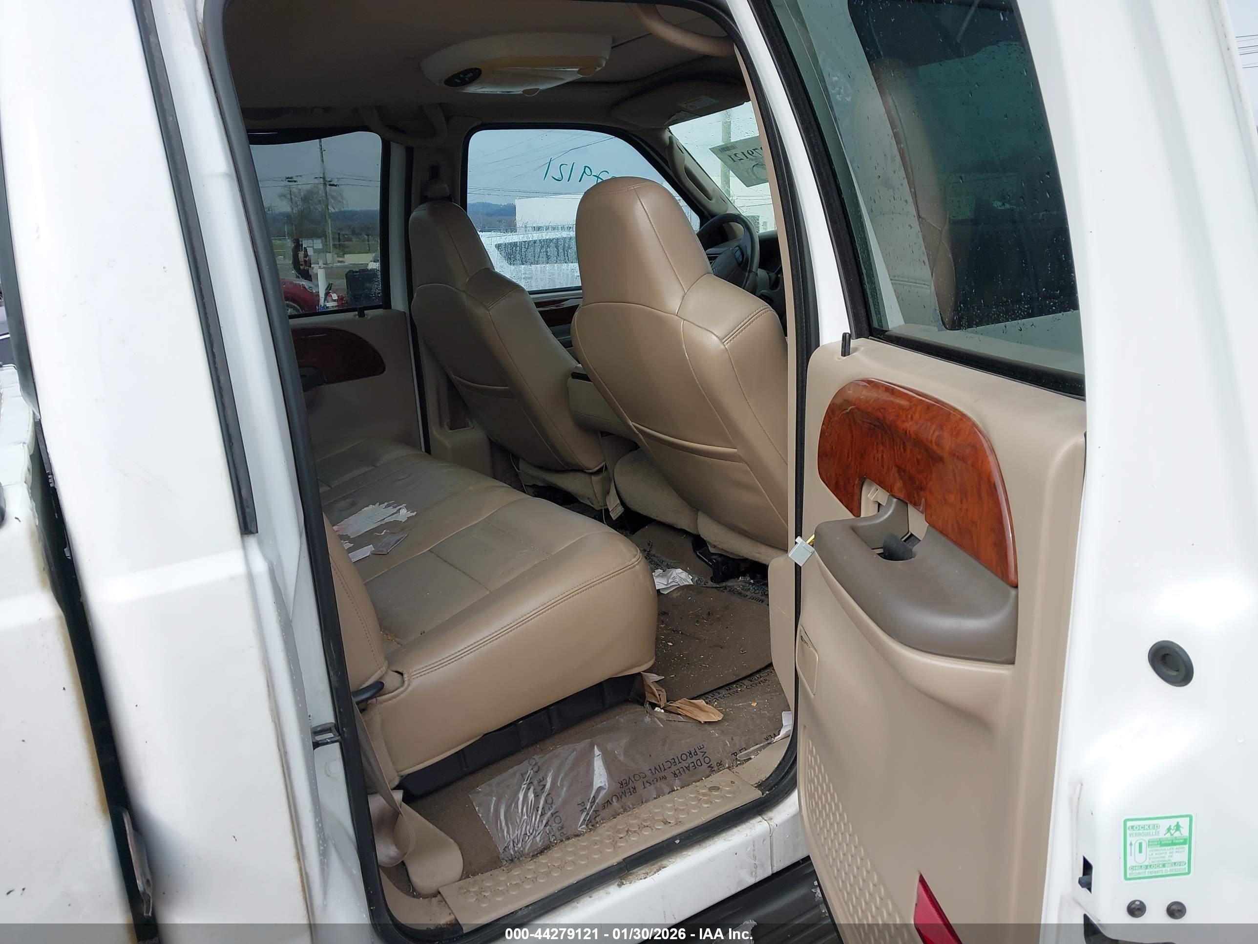FORD F-250 image 8