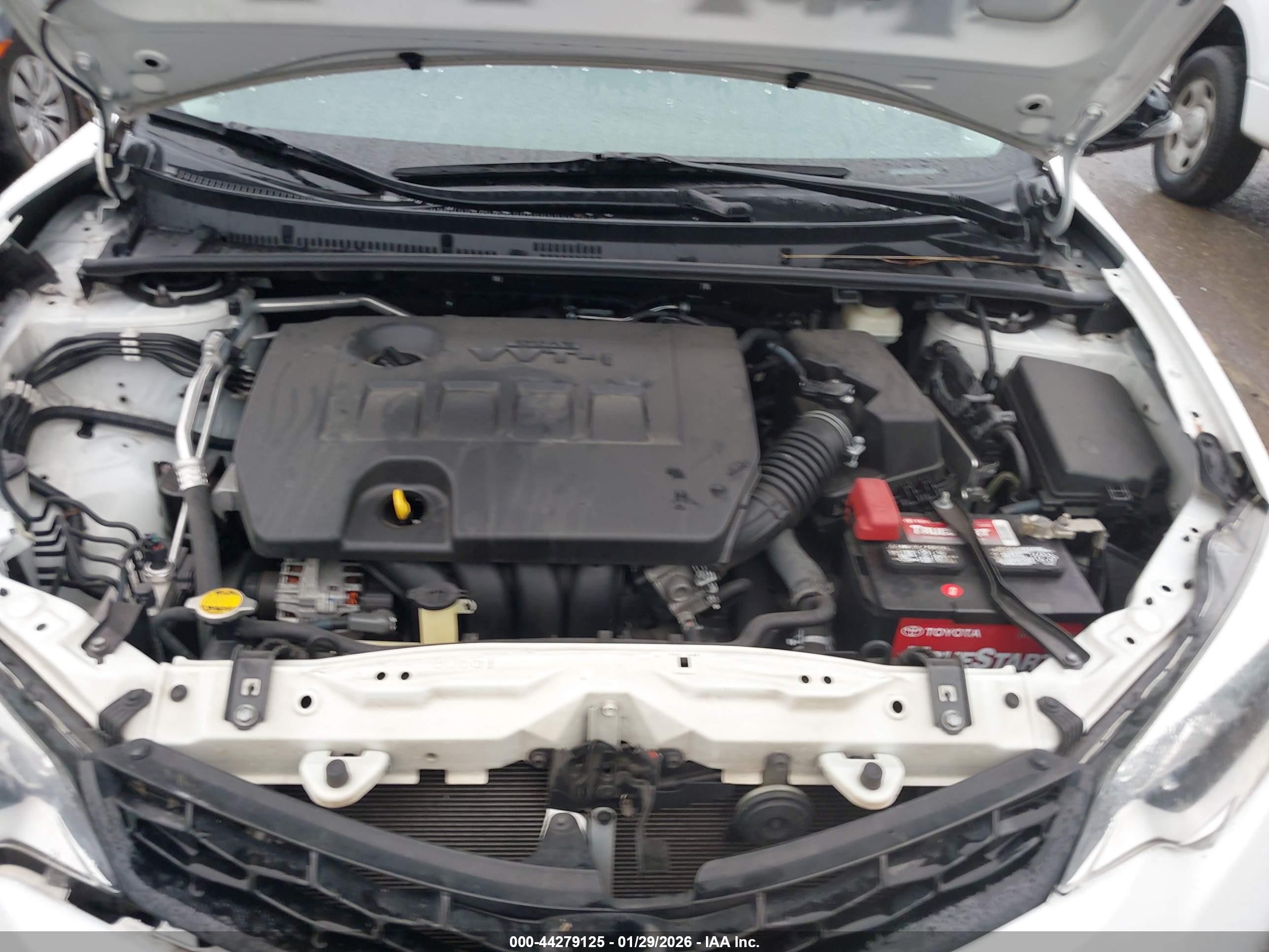 TOYOTA COROLLA image 10