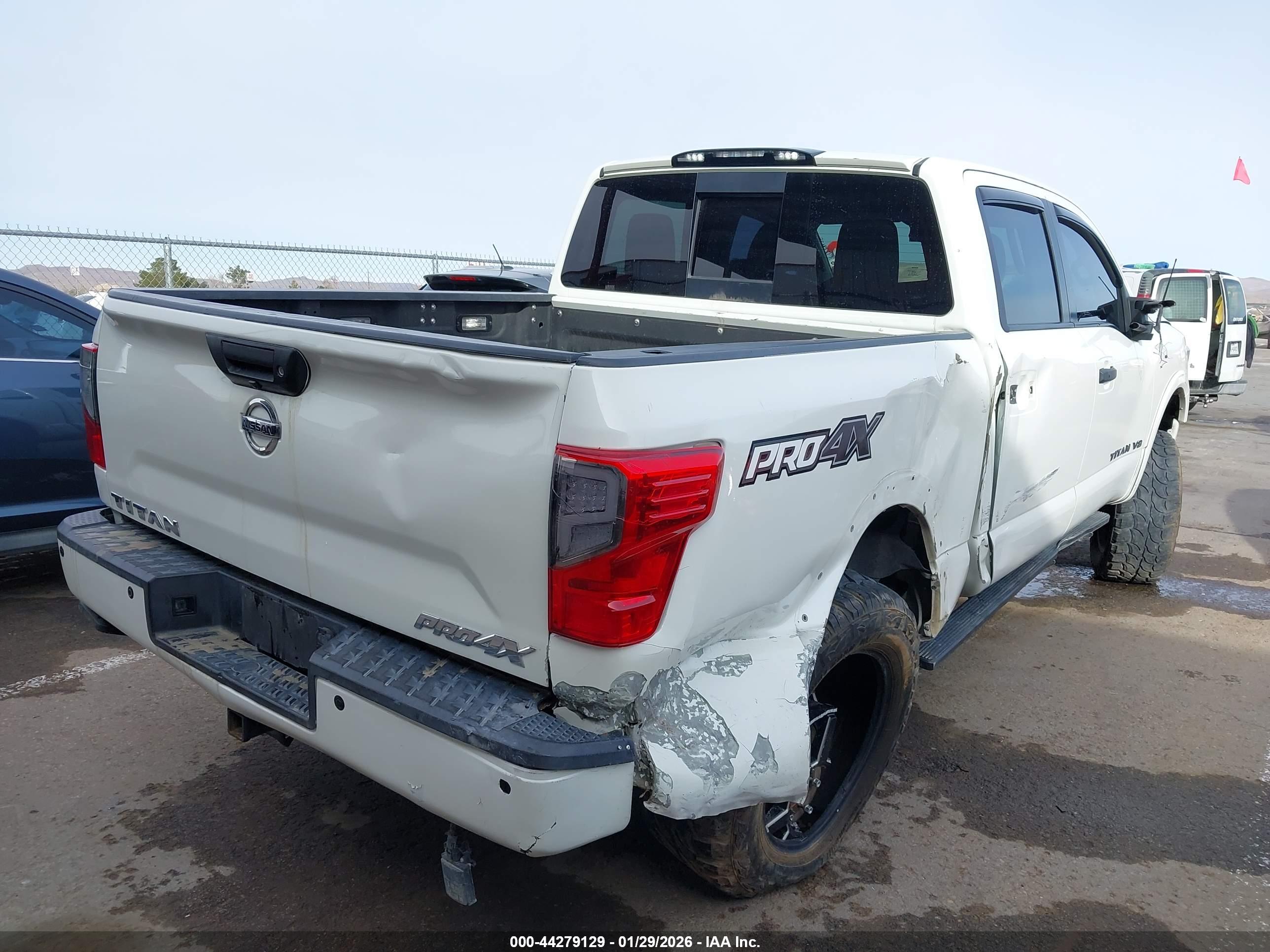 NISSAN TITAN image 4
