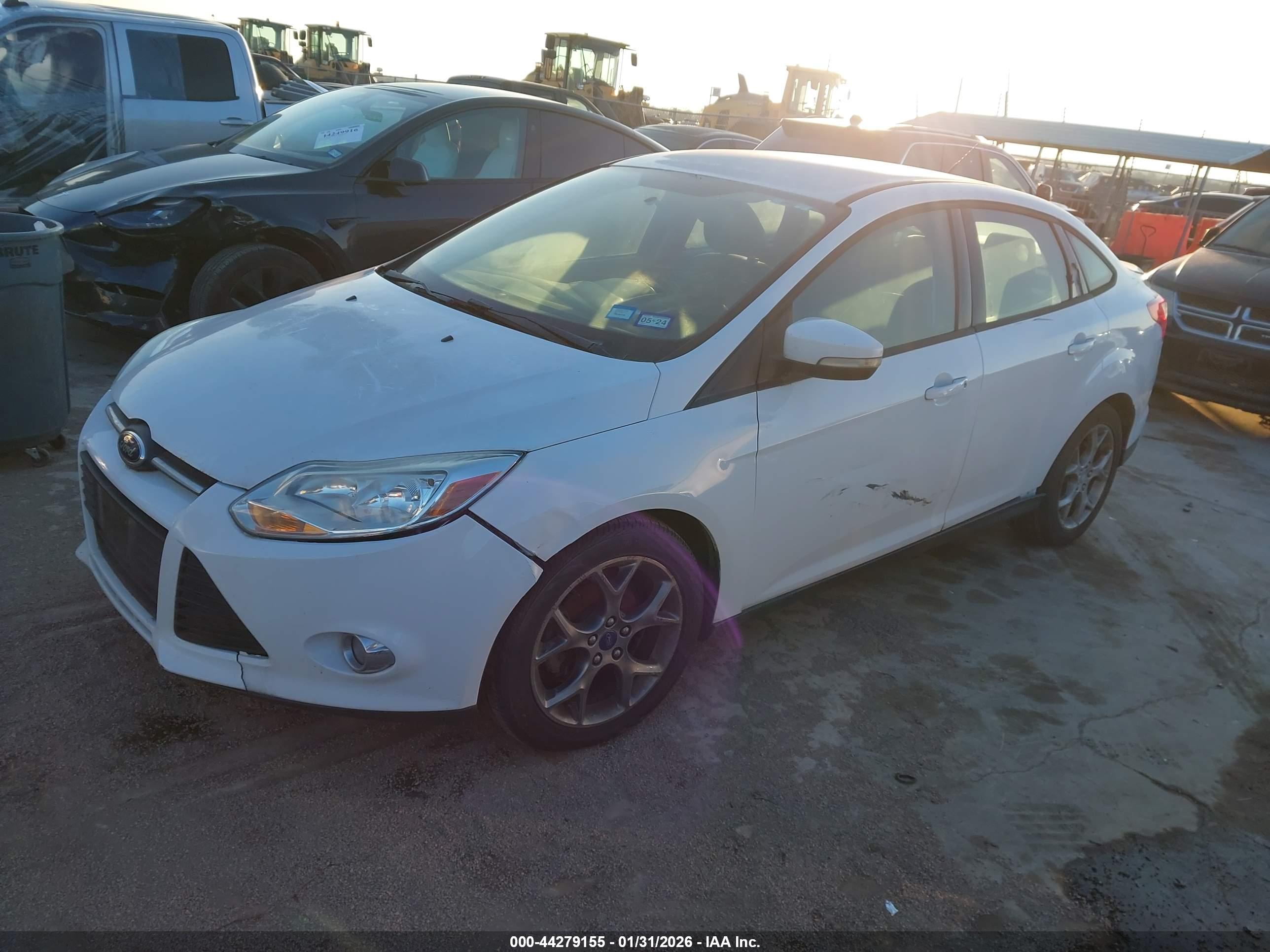 FORD FOCUS image 2