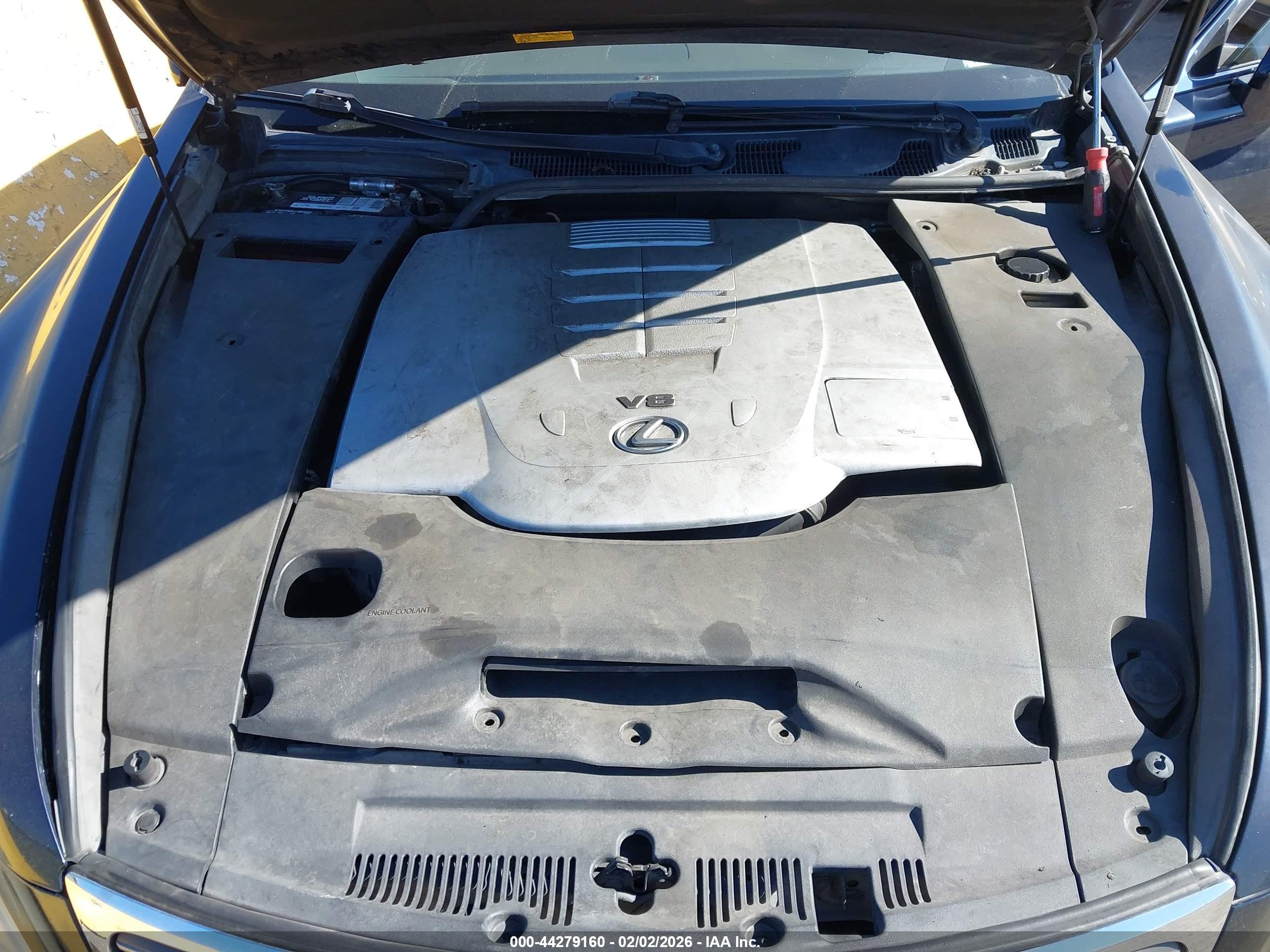 LEXUS LS image 10