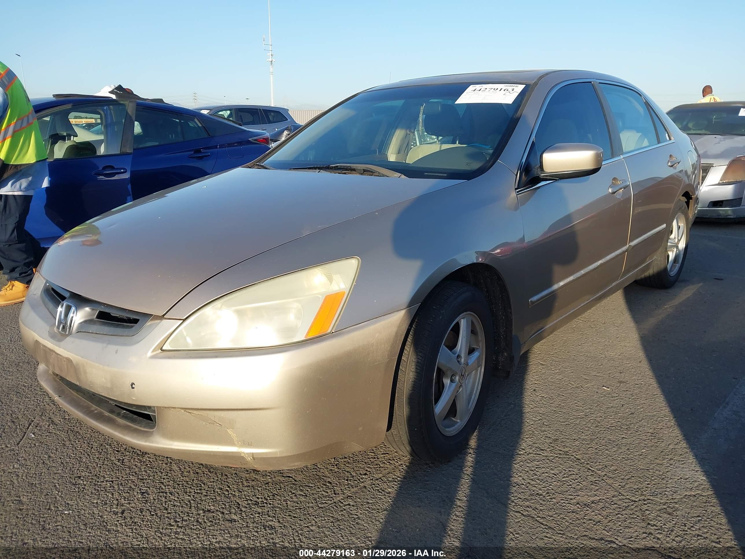 HONDA ACCORD image 2