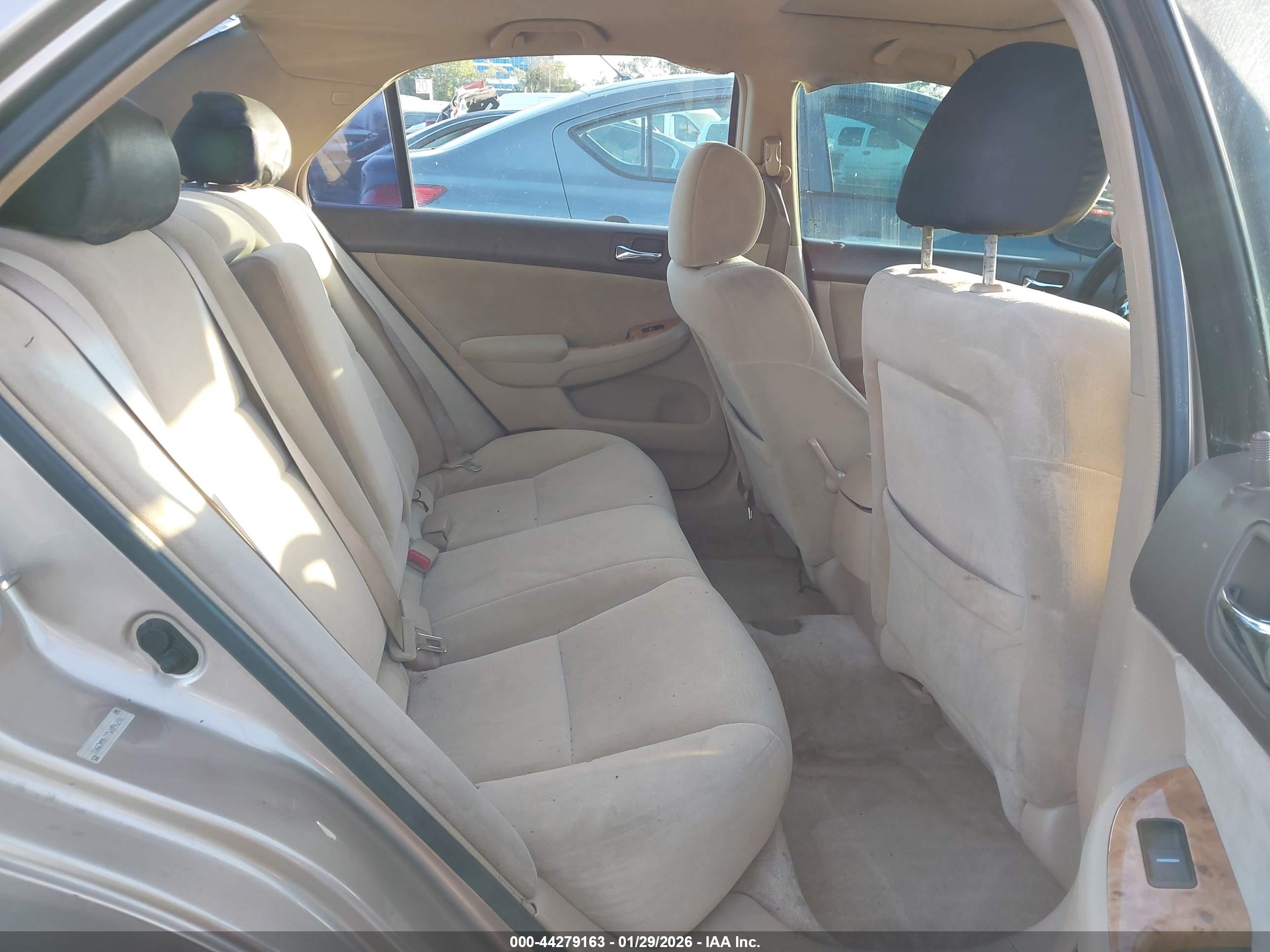 HONDA ACCORD image 8
