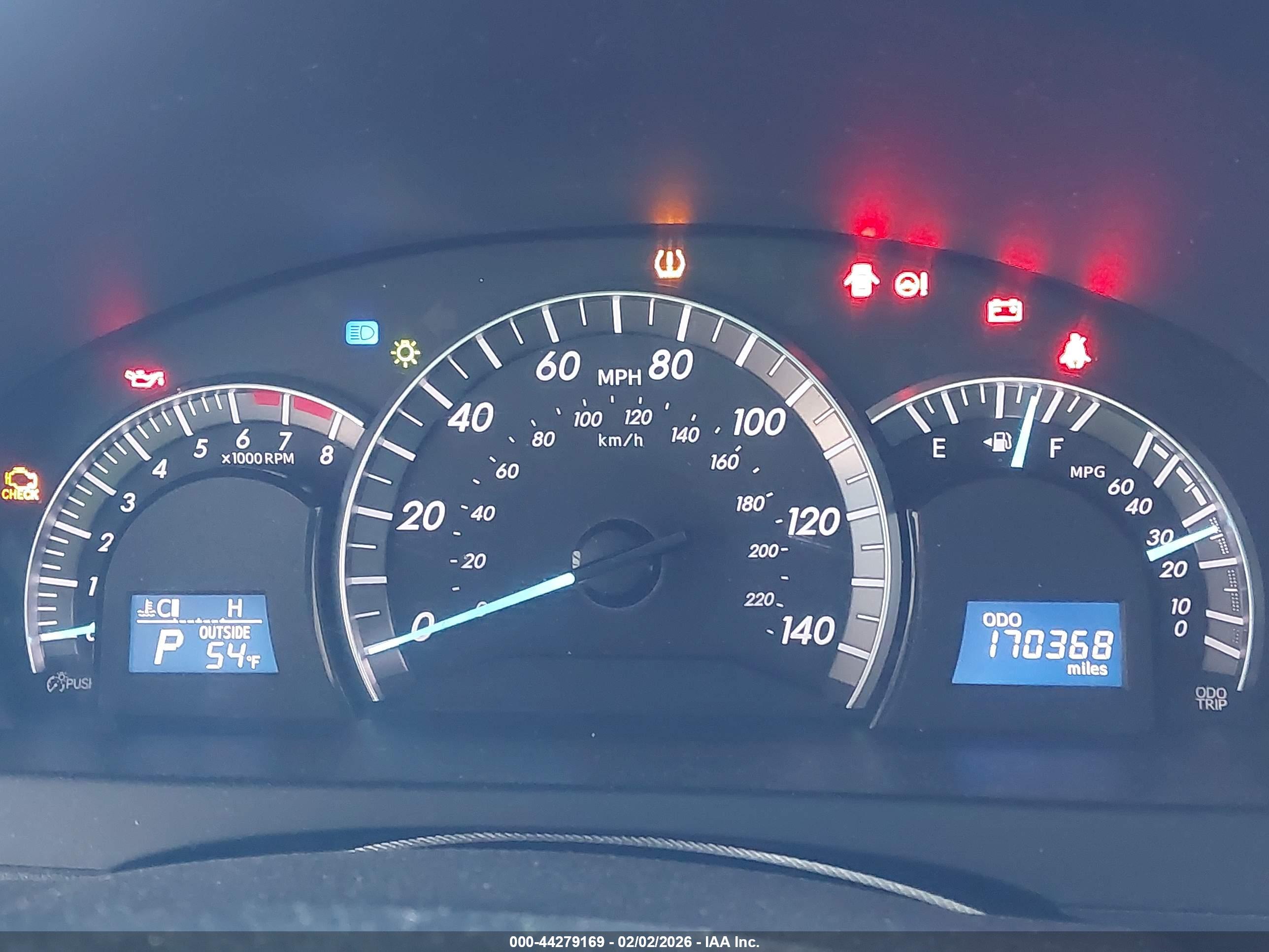 TOYOTA CAMRY image 7