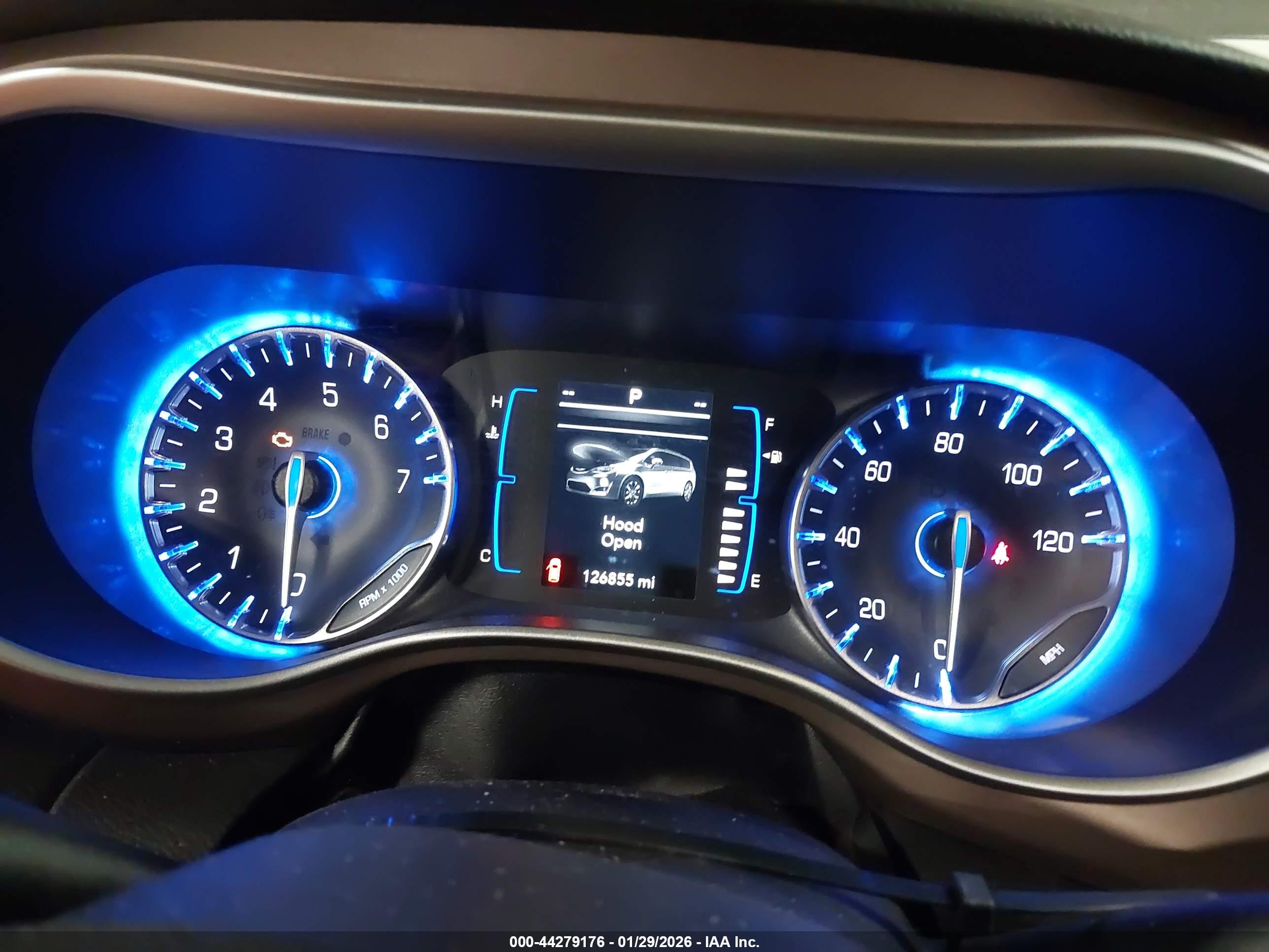 CHRYSLER PACIFICA image 7