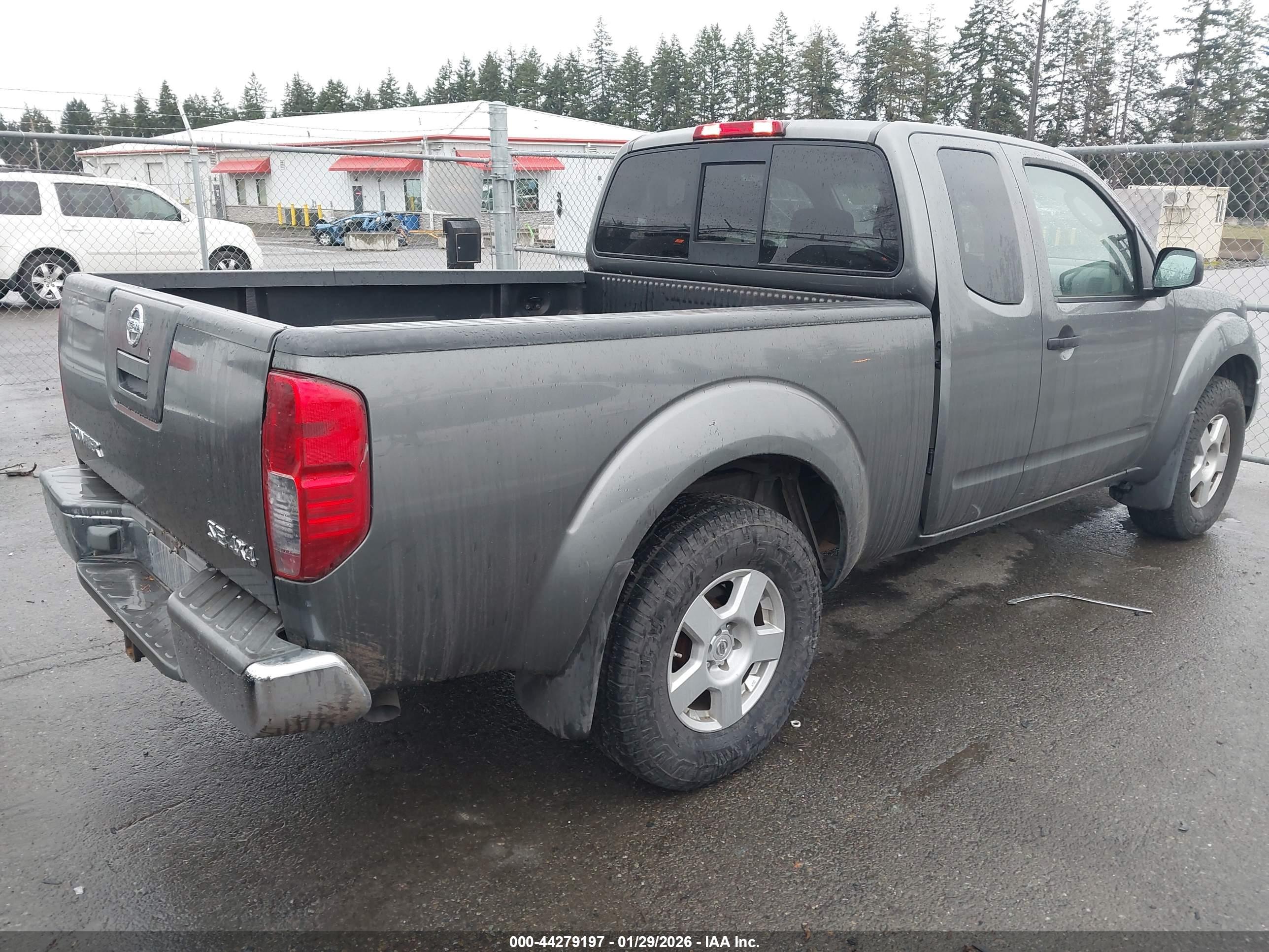 NISSAN FRONTIER image 4