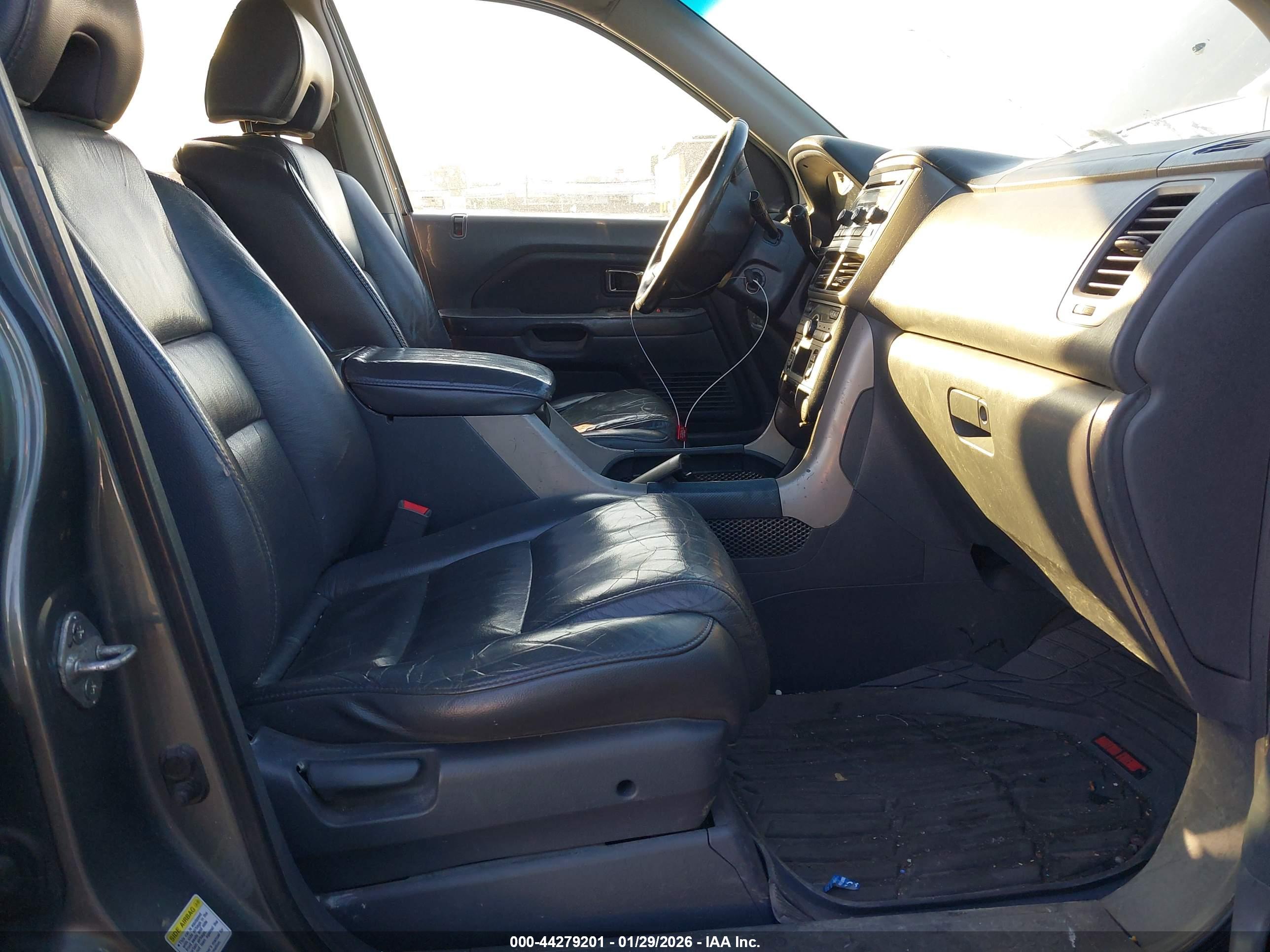 HONDA PILOT image 5