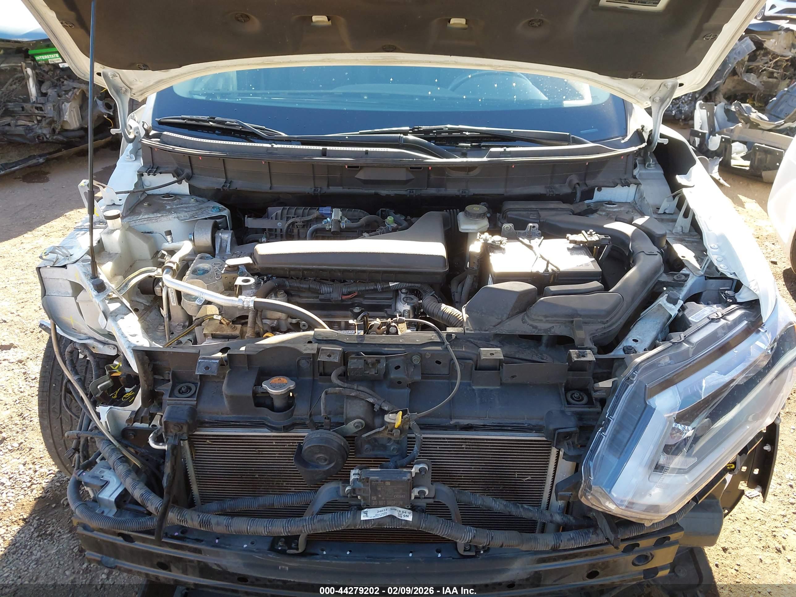 NISSAN ROGUE image 10