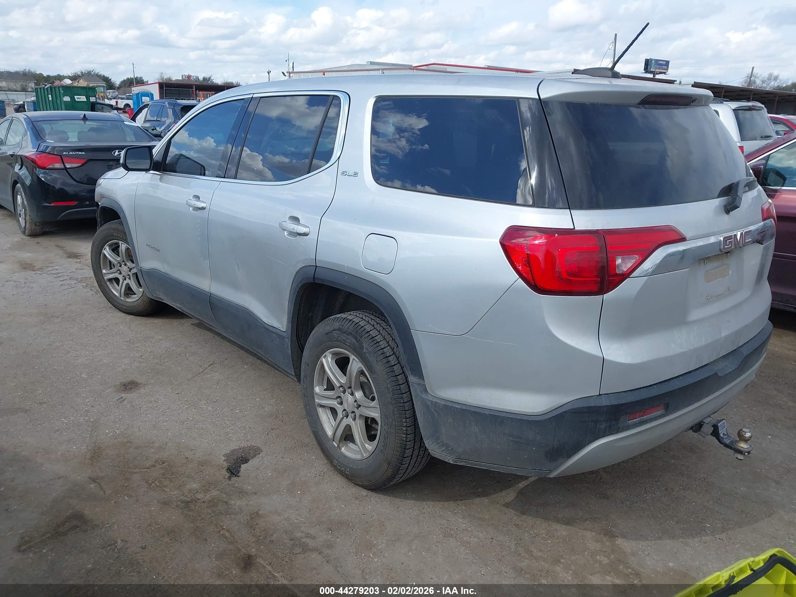 GMC ACADIA image 3