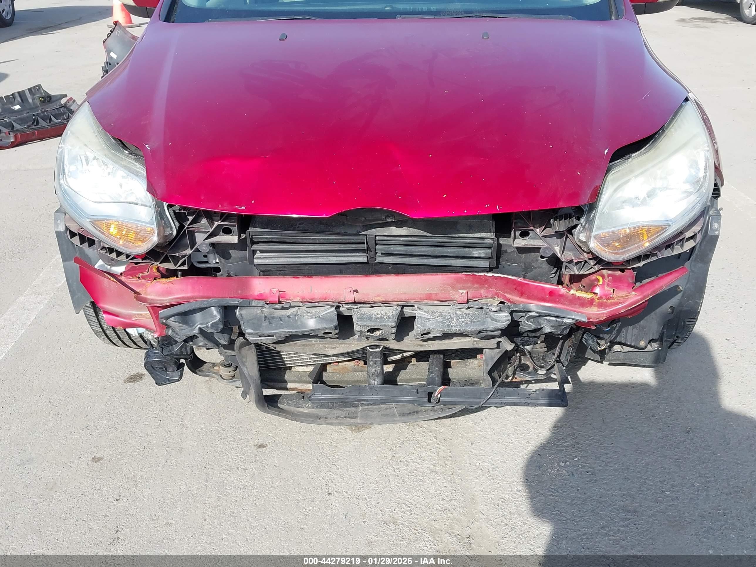 FORD FOCUS image 6