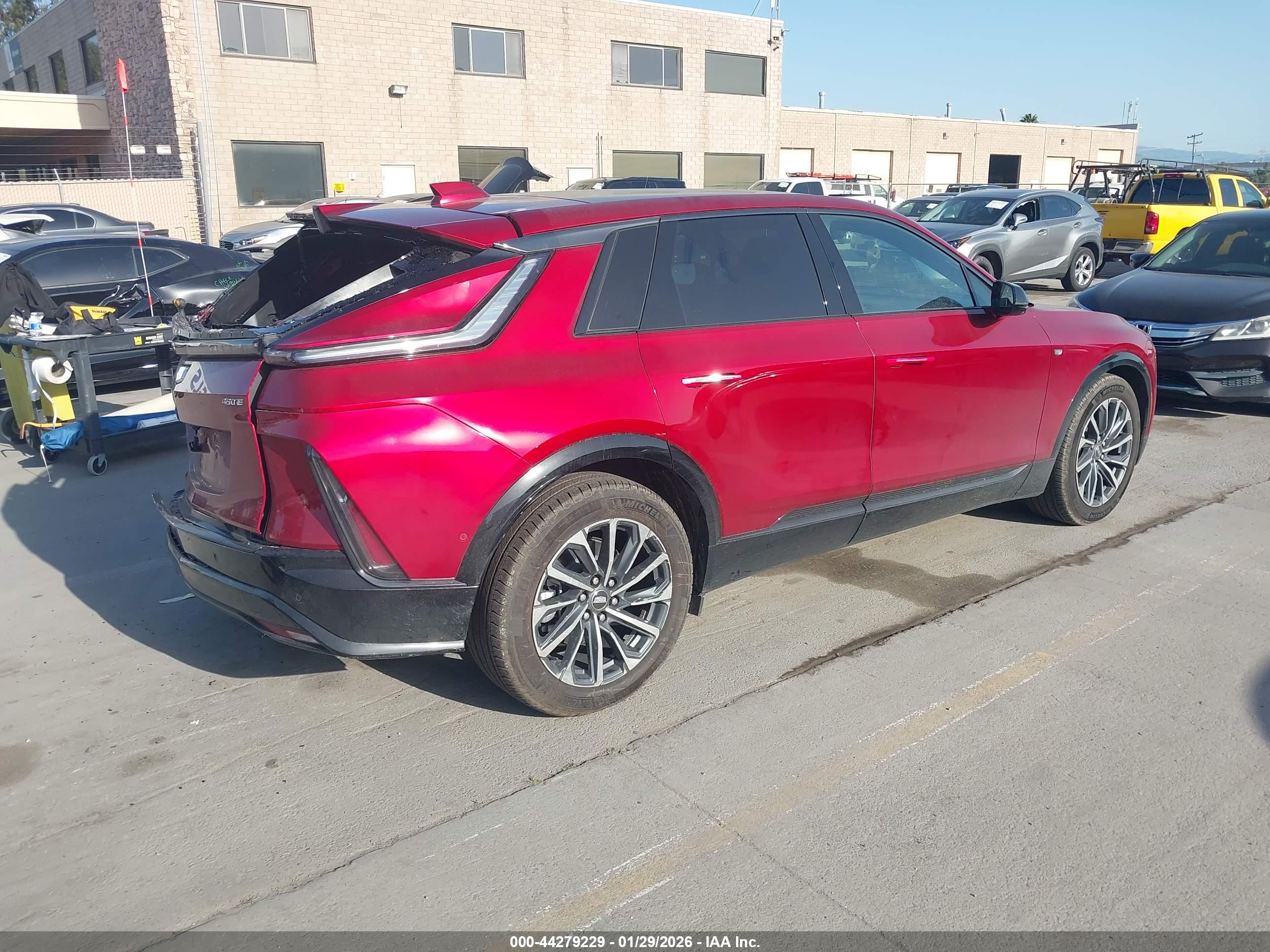 CADILLAC LYRIQ image 4
