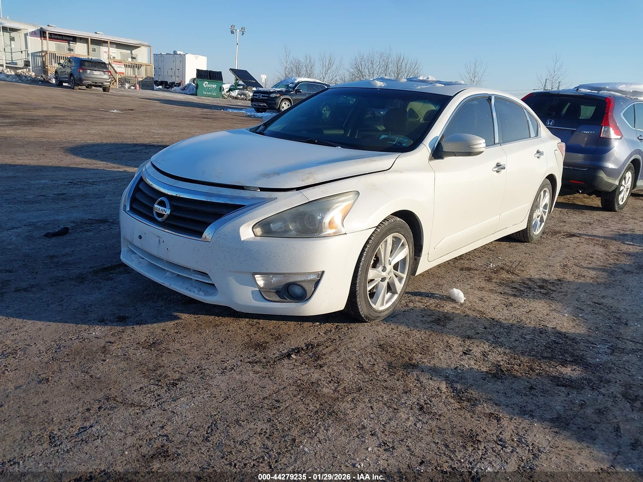 NISSAN ALTIMA image 2