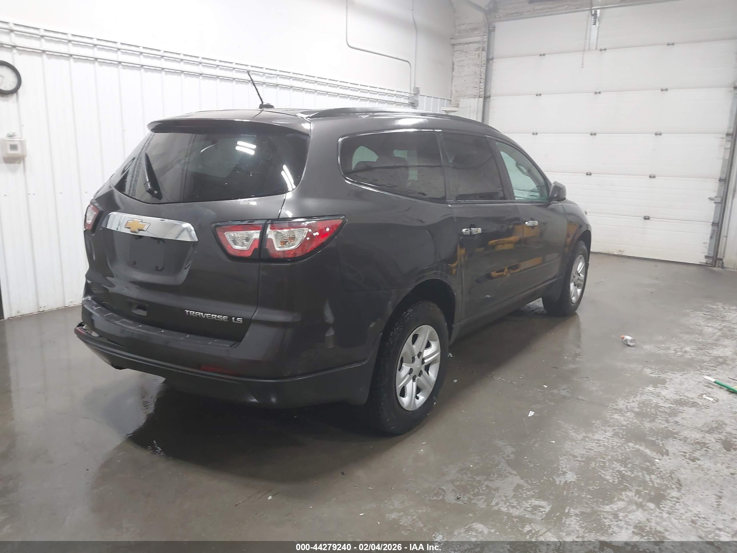 CHEVROLET TRAVERSE image 4