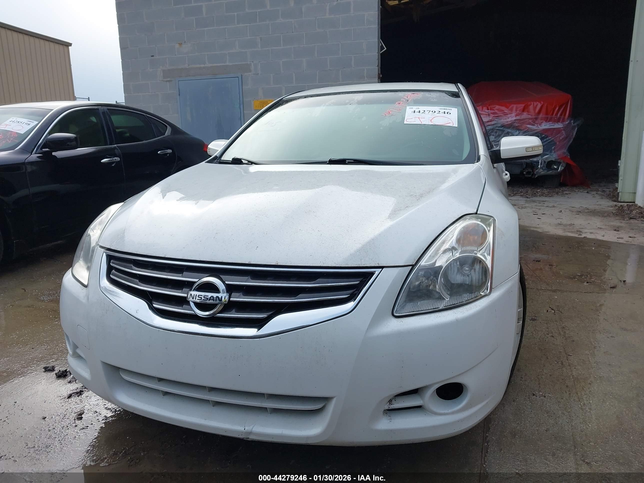 NISSAN ALTIMA image 6