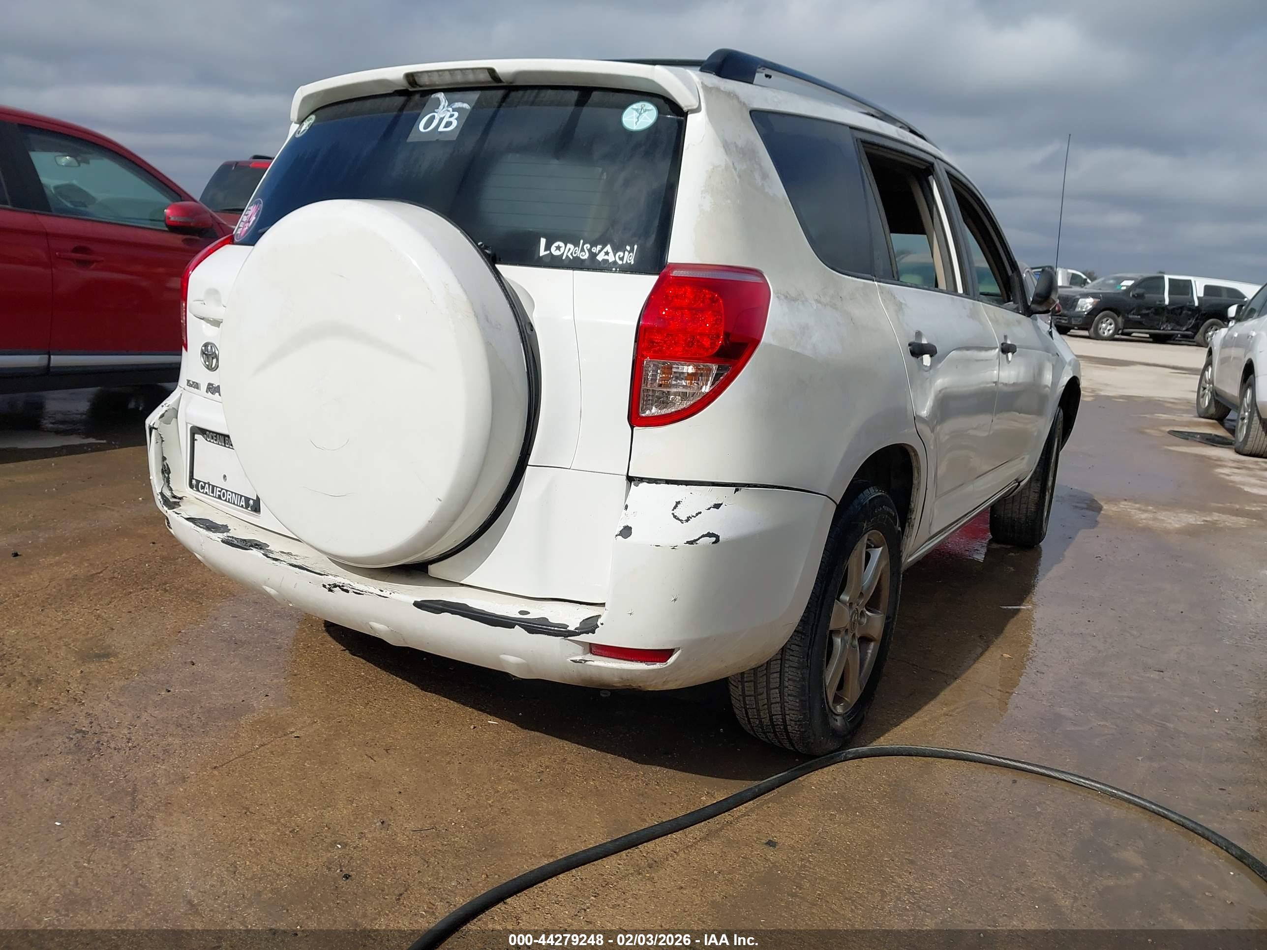 TOYOTA RAV4 image 4