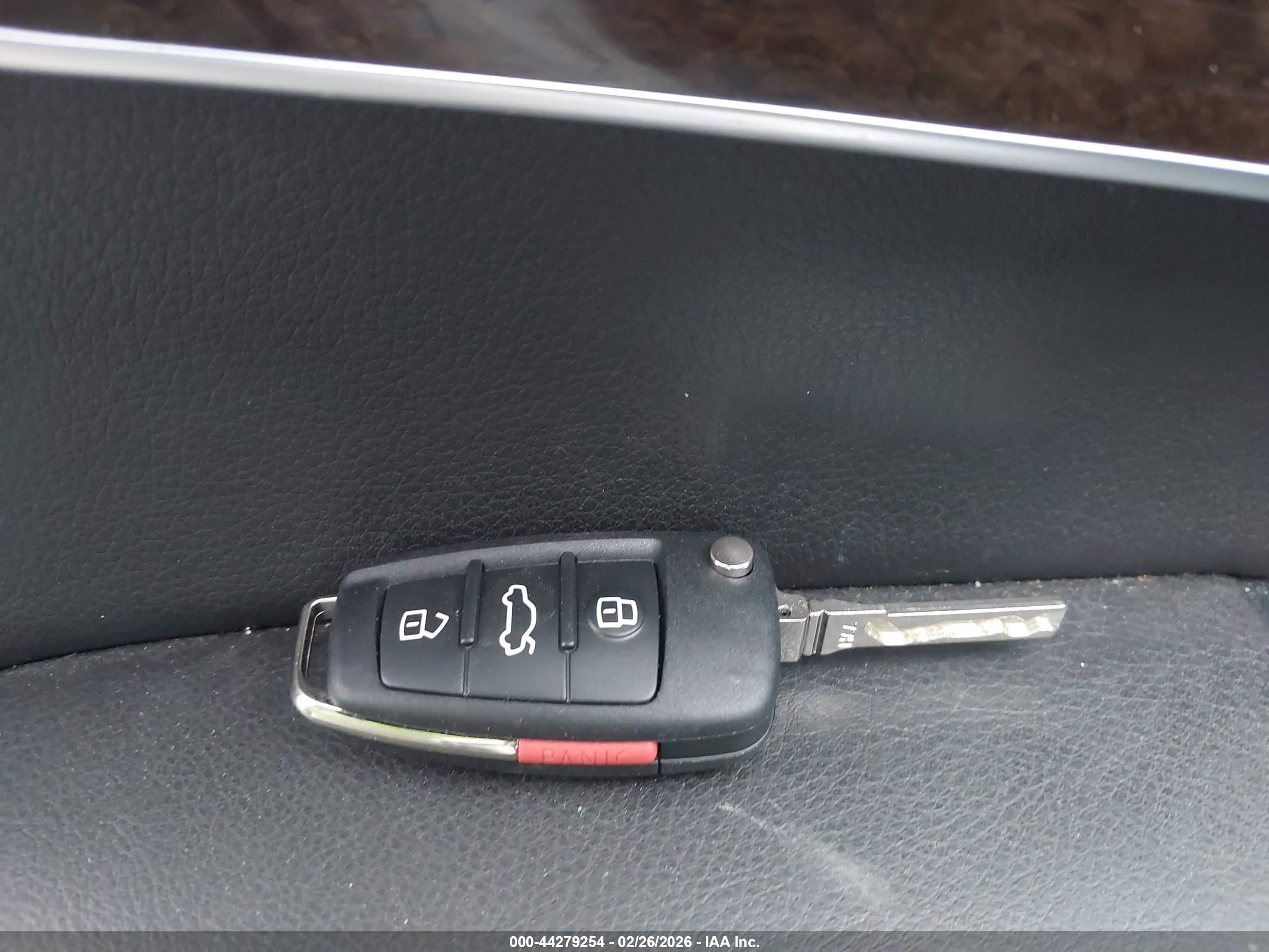 AUDI A6 image 11