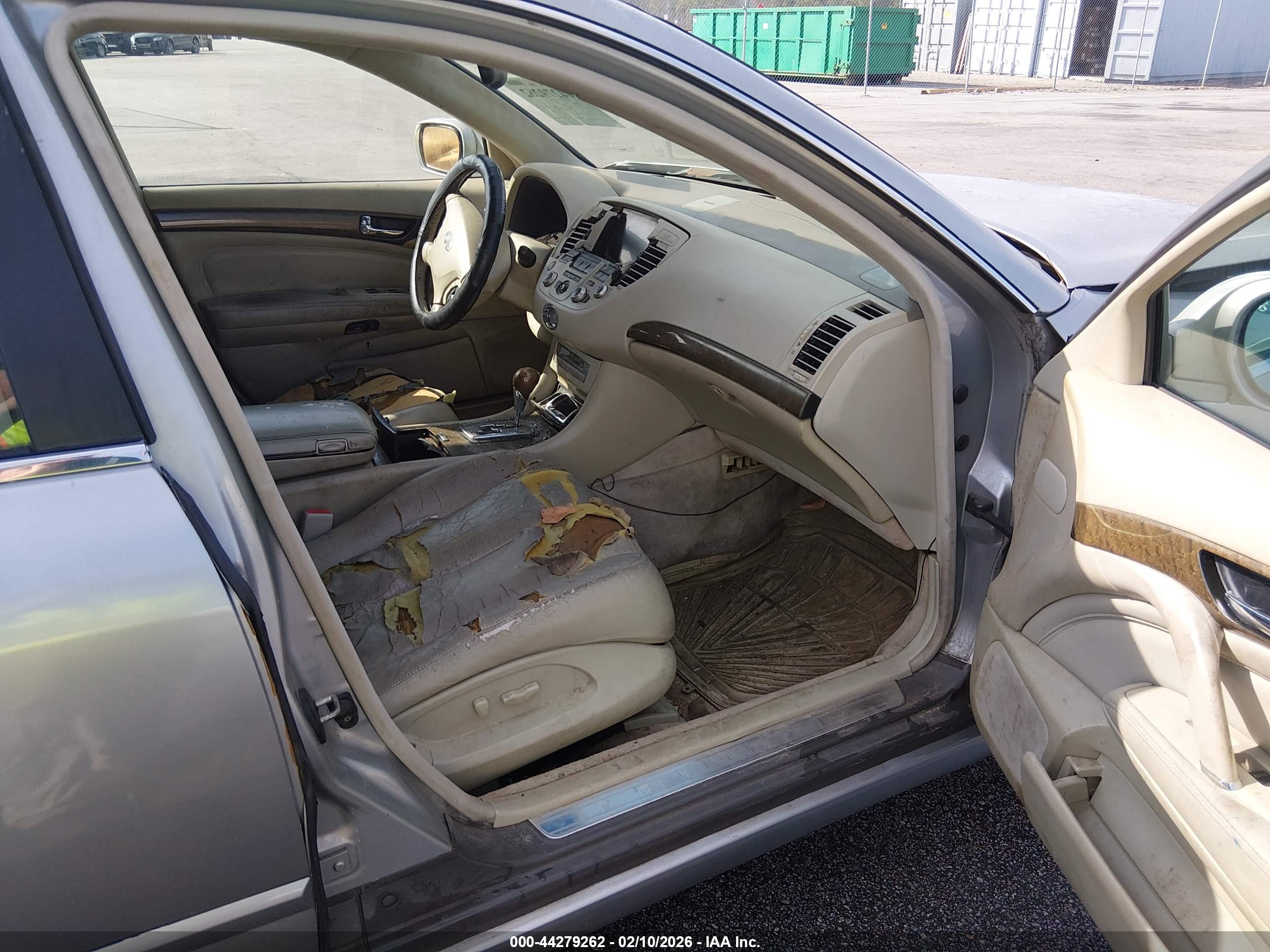 INFINITI Q45 image 5