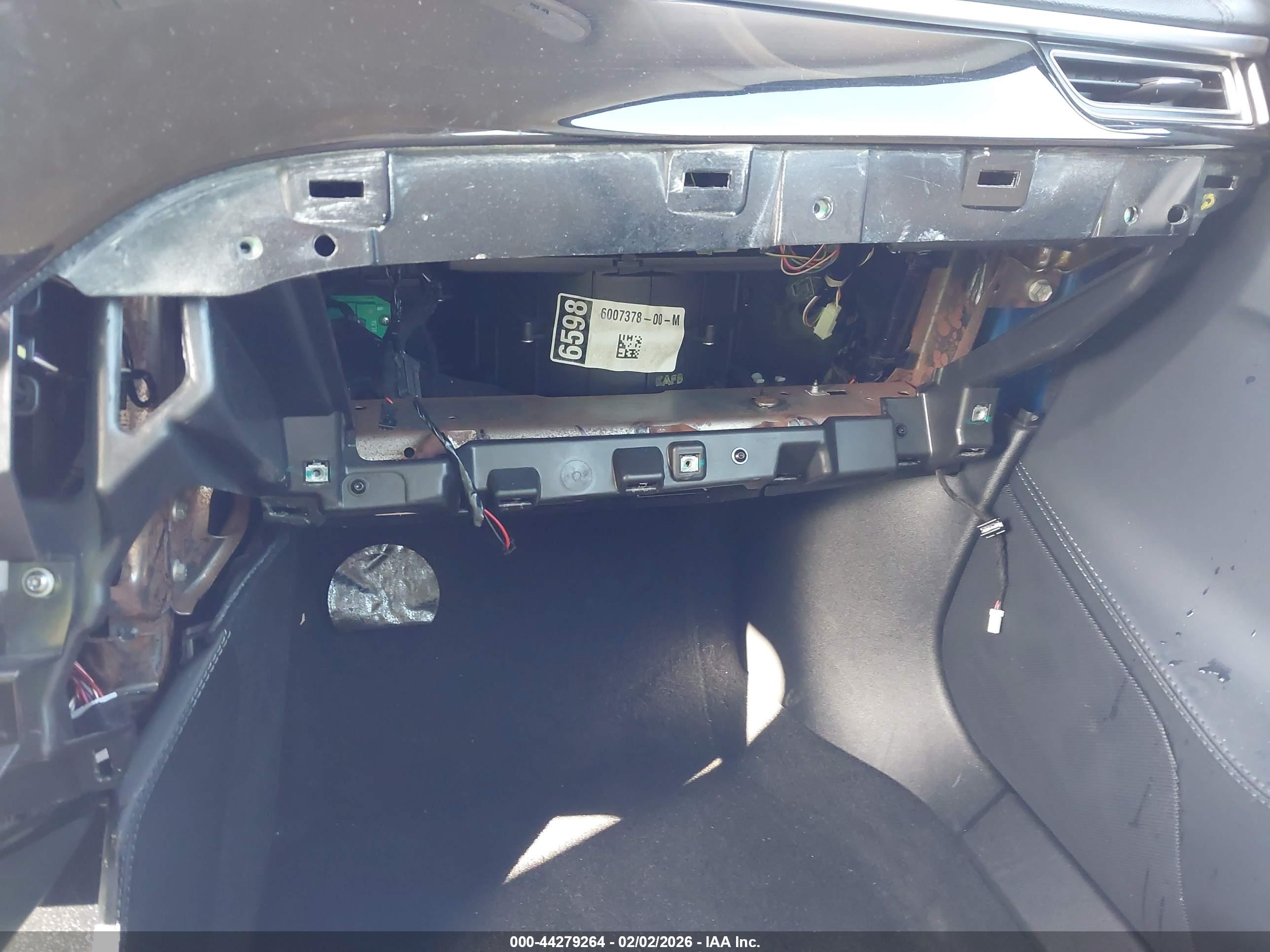 TESLA MODEL image 6