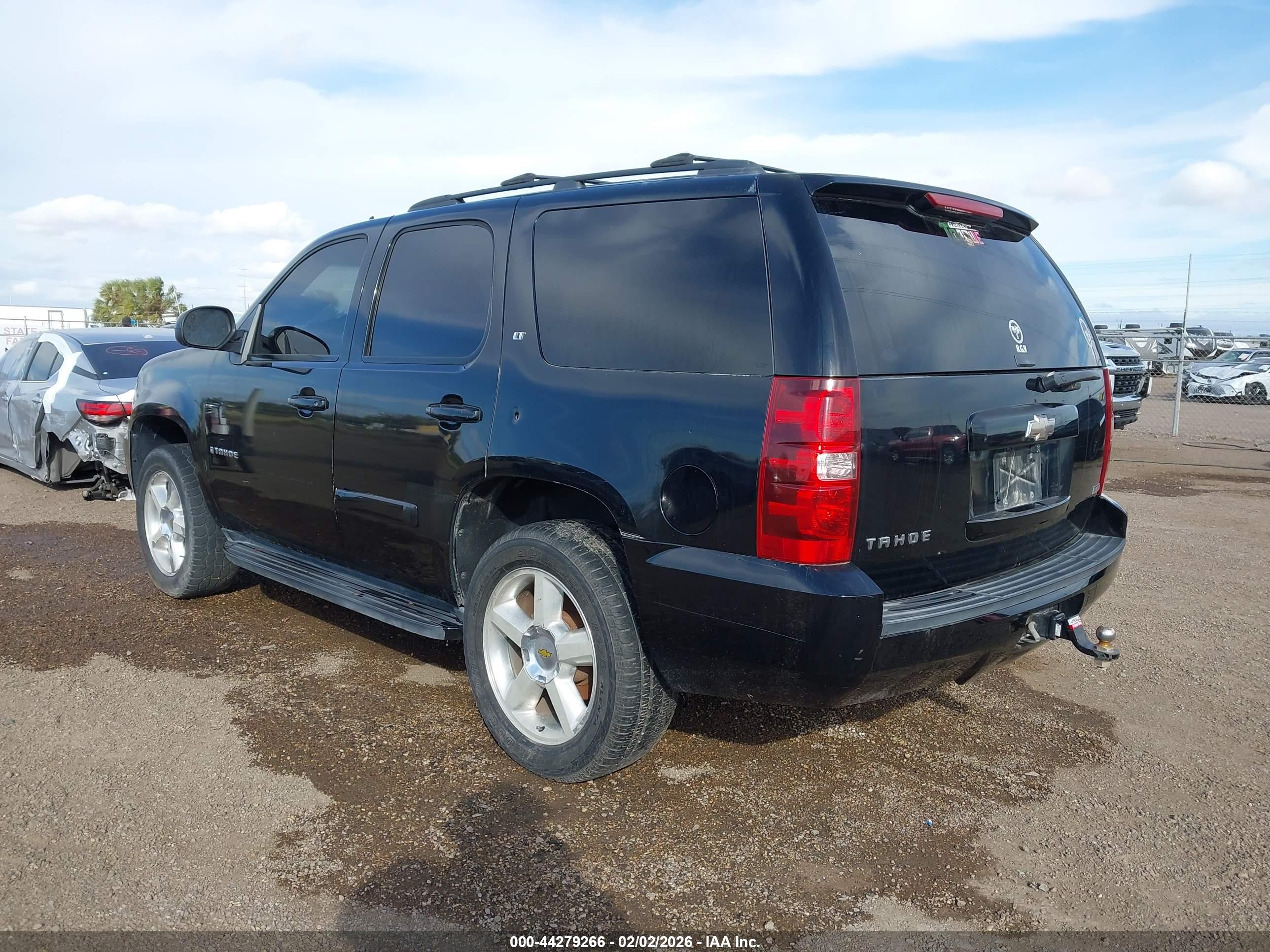 CHEVROLET TAHOE image 3