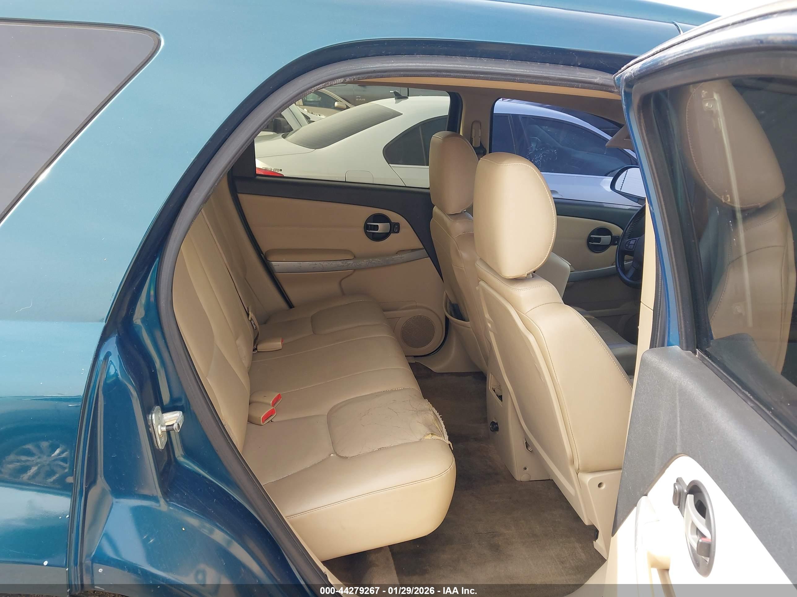 CHEVROLET EQUINOX image 8
