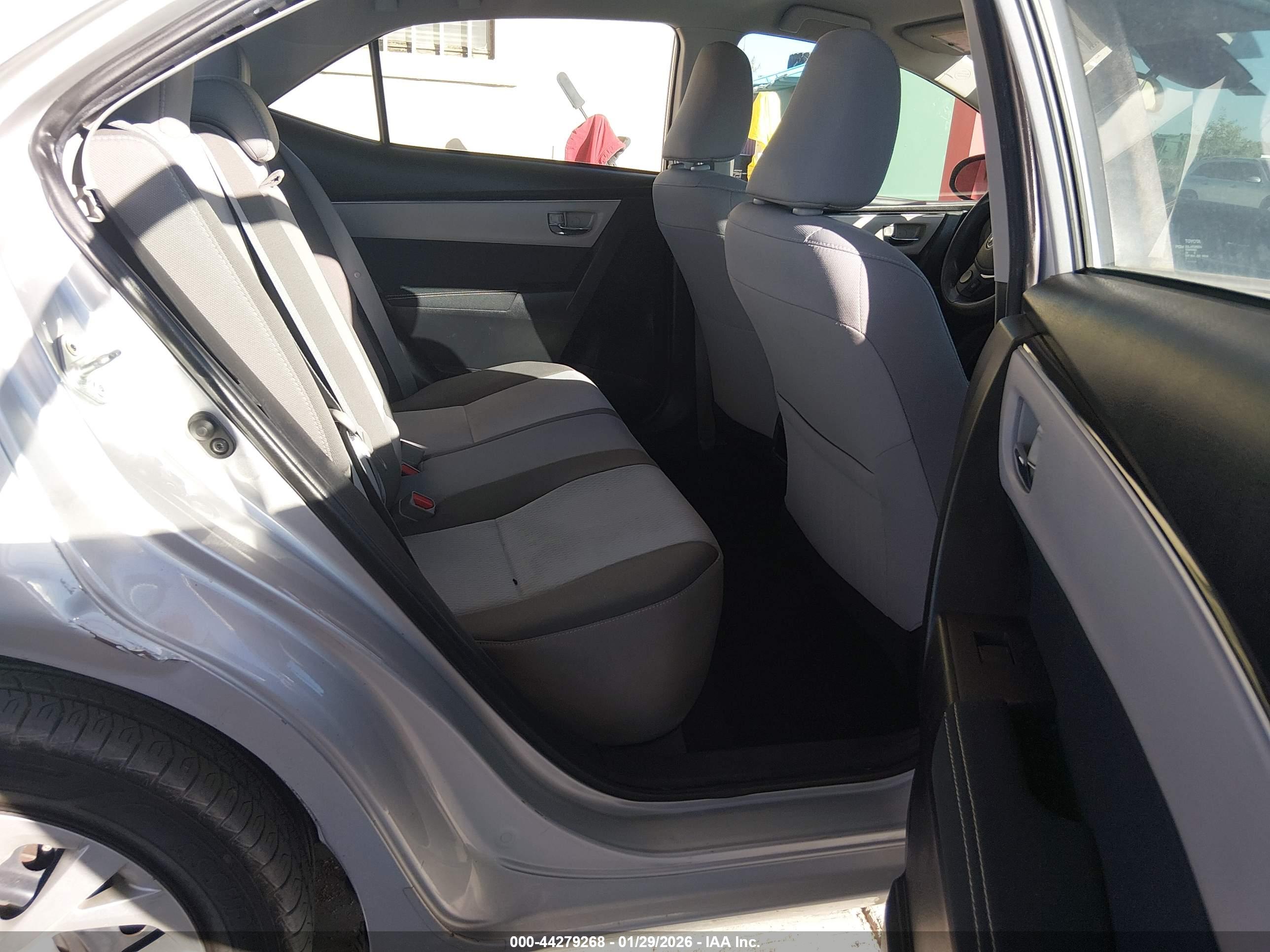 TOYOTA COROLLA image 8