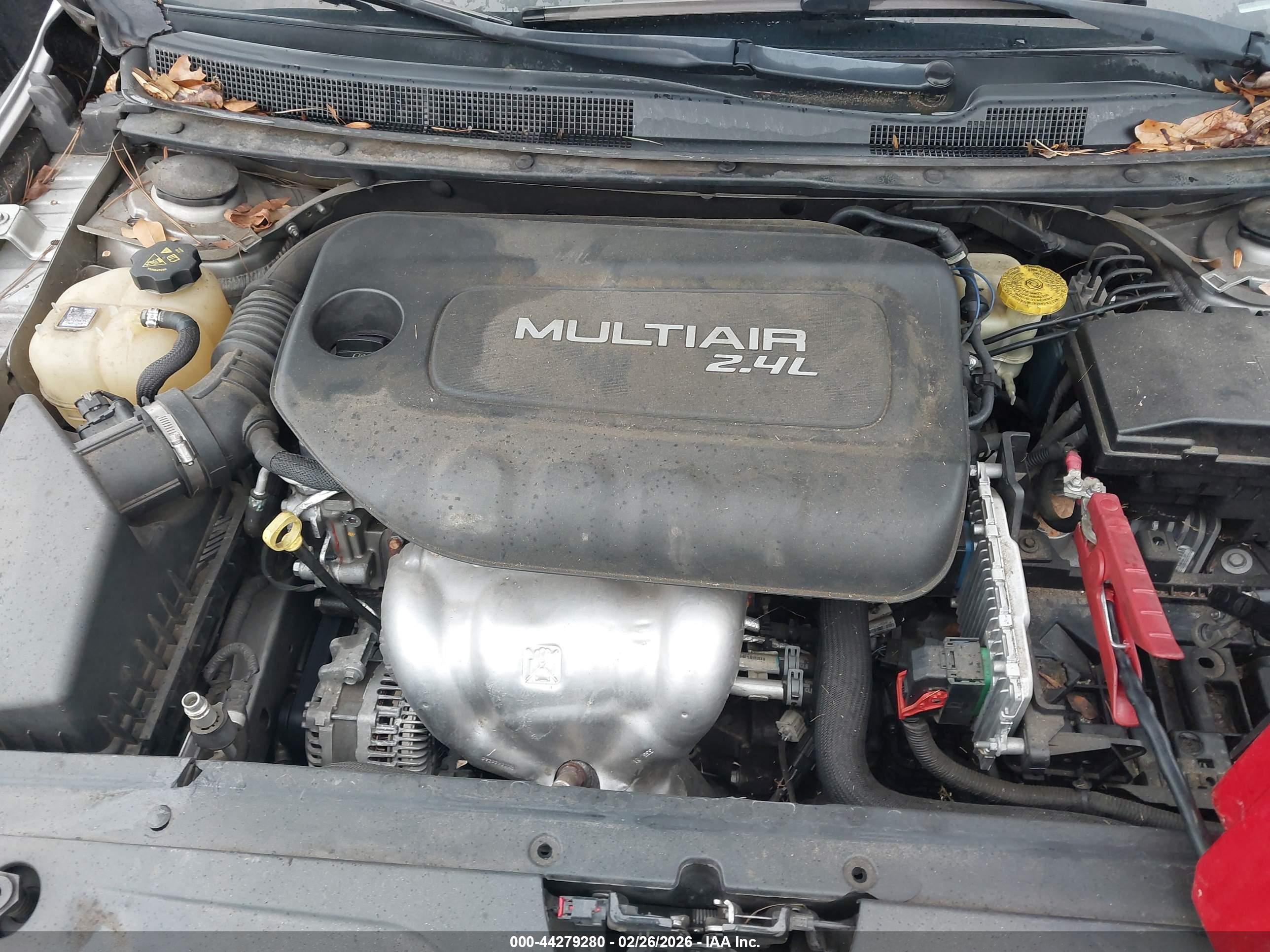CHRYSLER 200 image 10