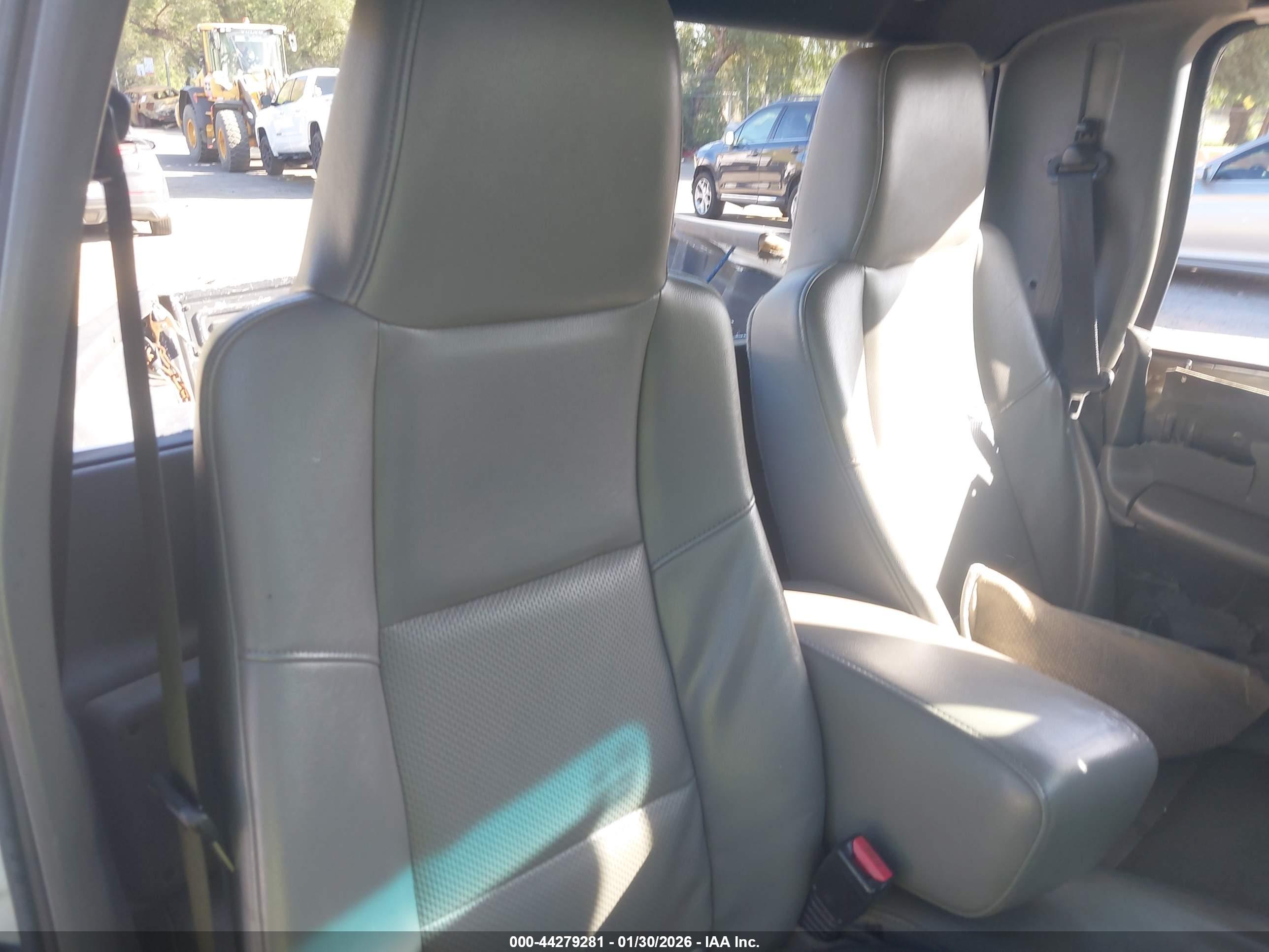 FORD RANGER image 8
