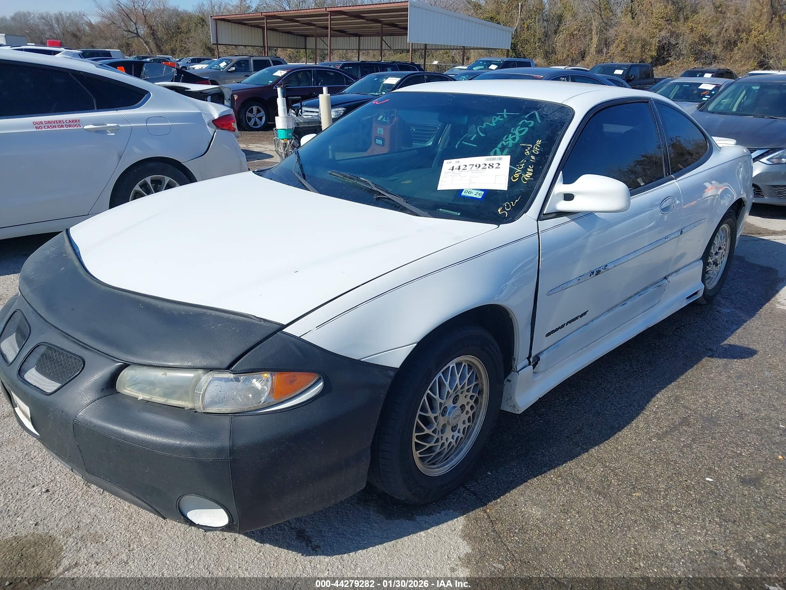 PONTIAC GRAND image 2