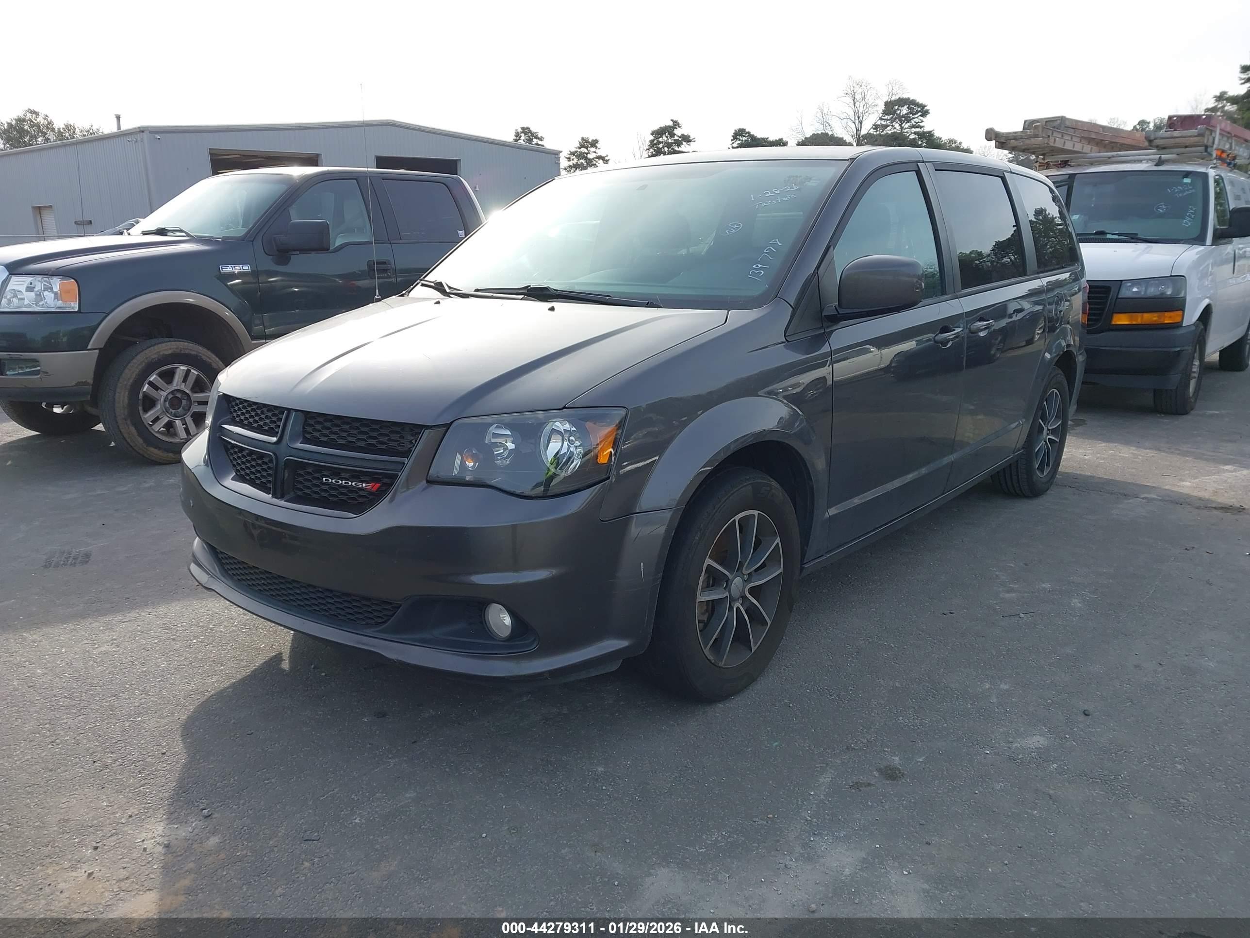 DODGE GRAND image 2