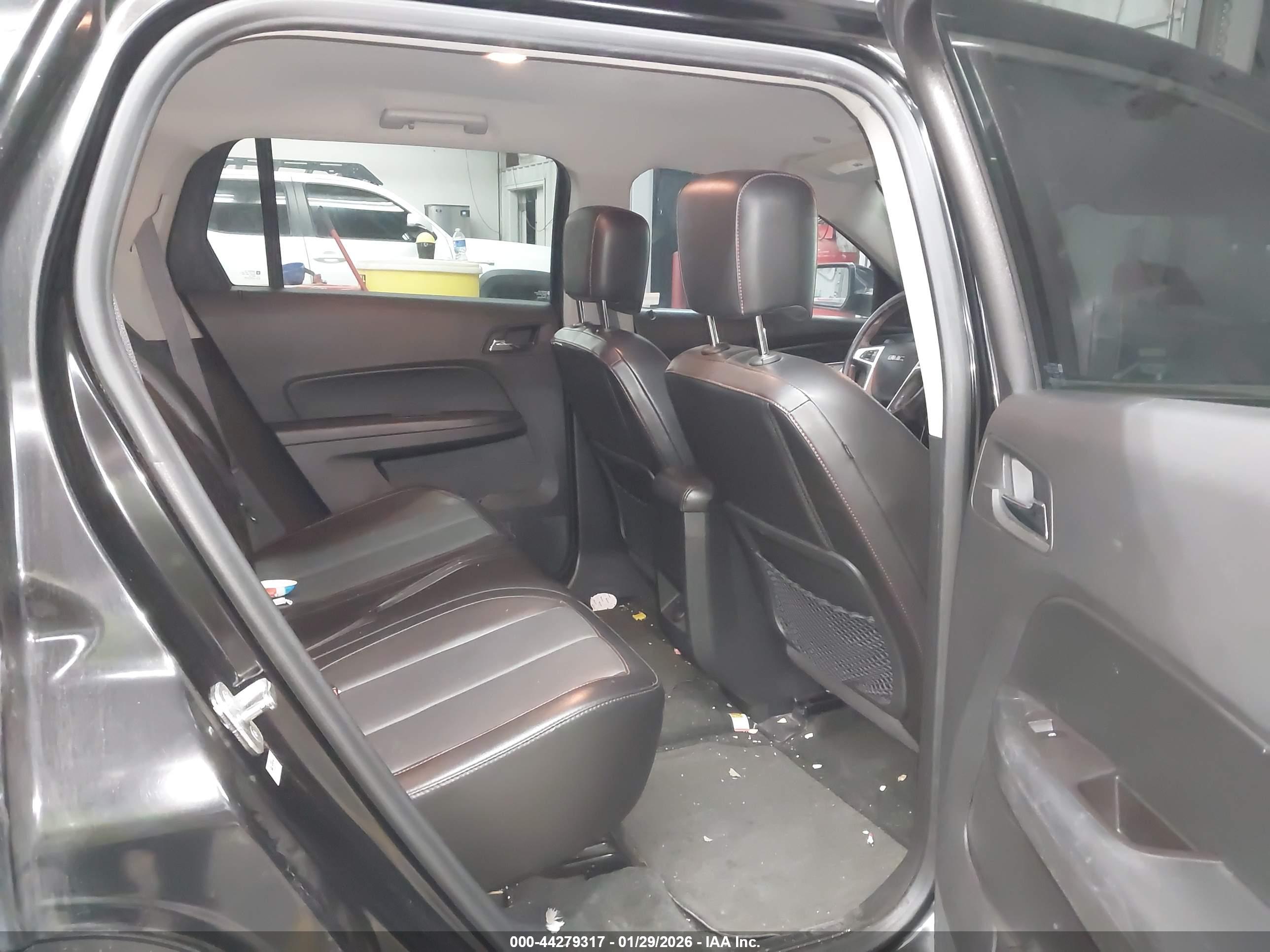 GMC TERRAIN image 8