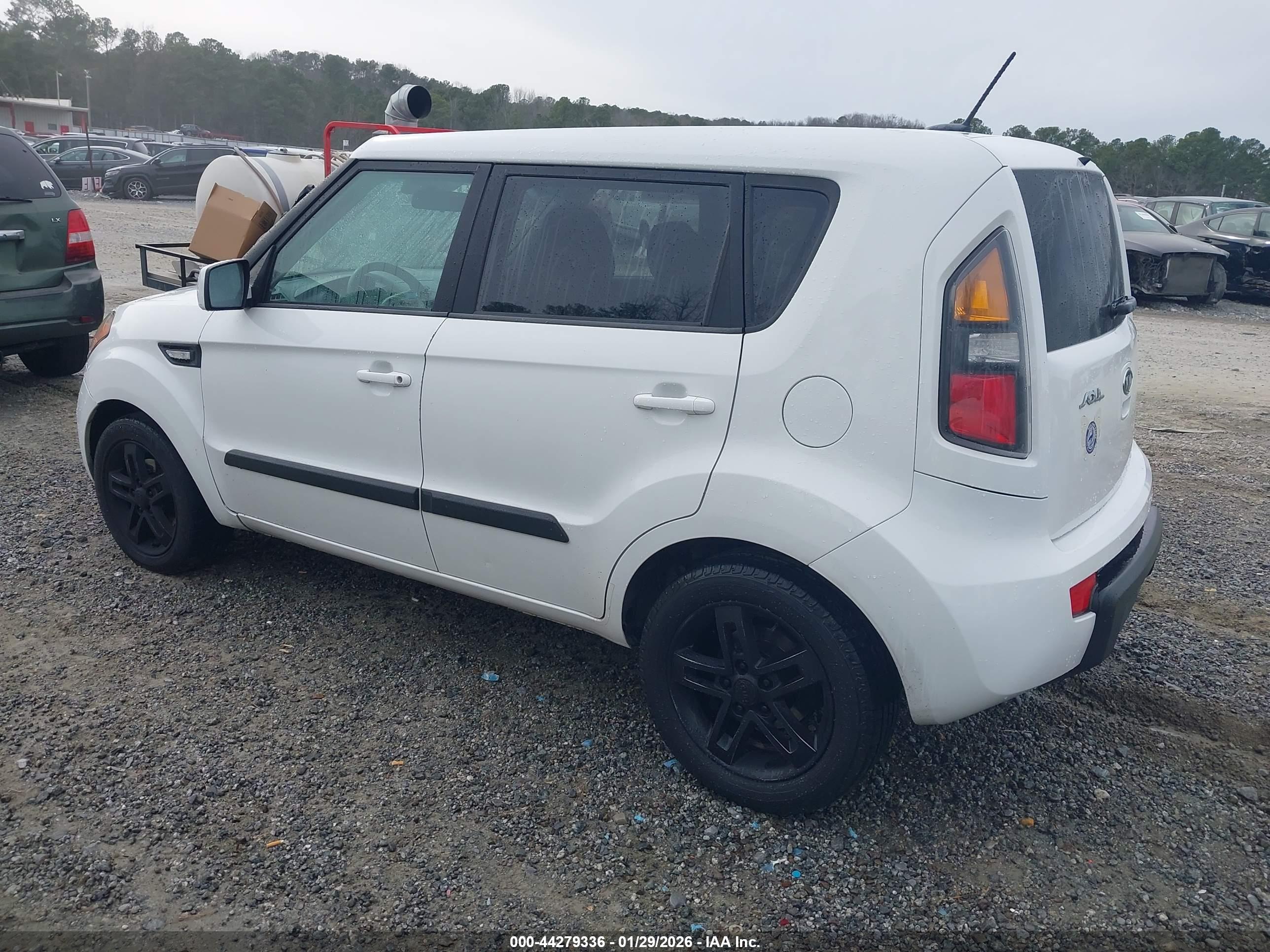 KIA SOUL image 3