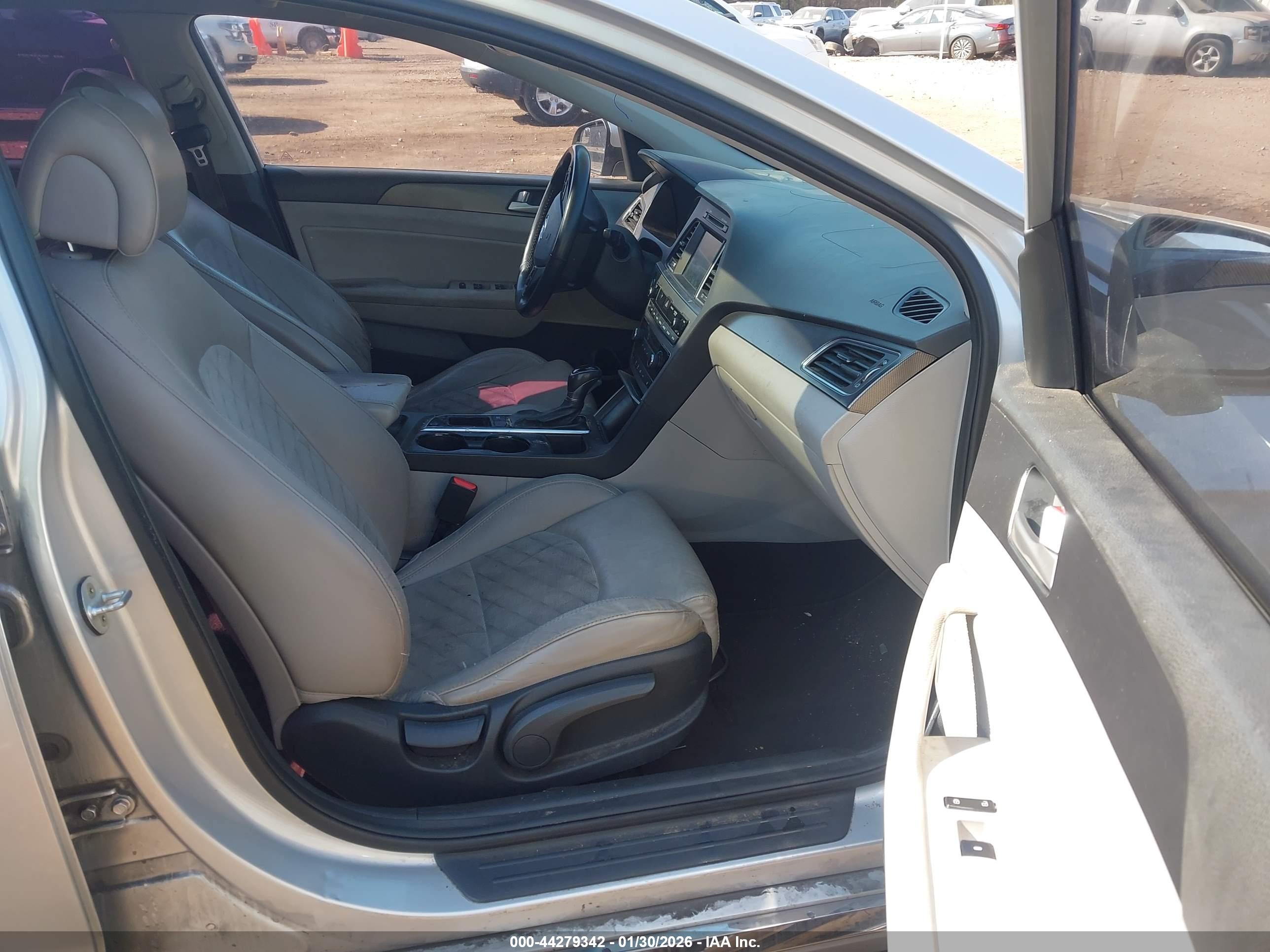 HYUNDAI SONATA image 5