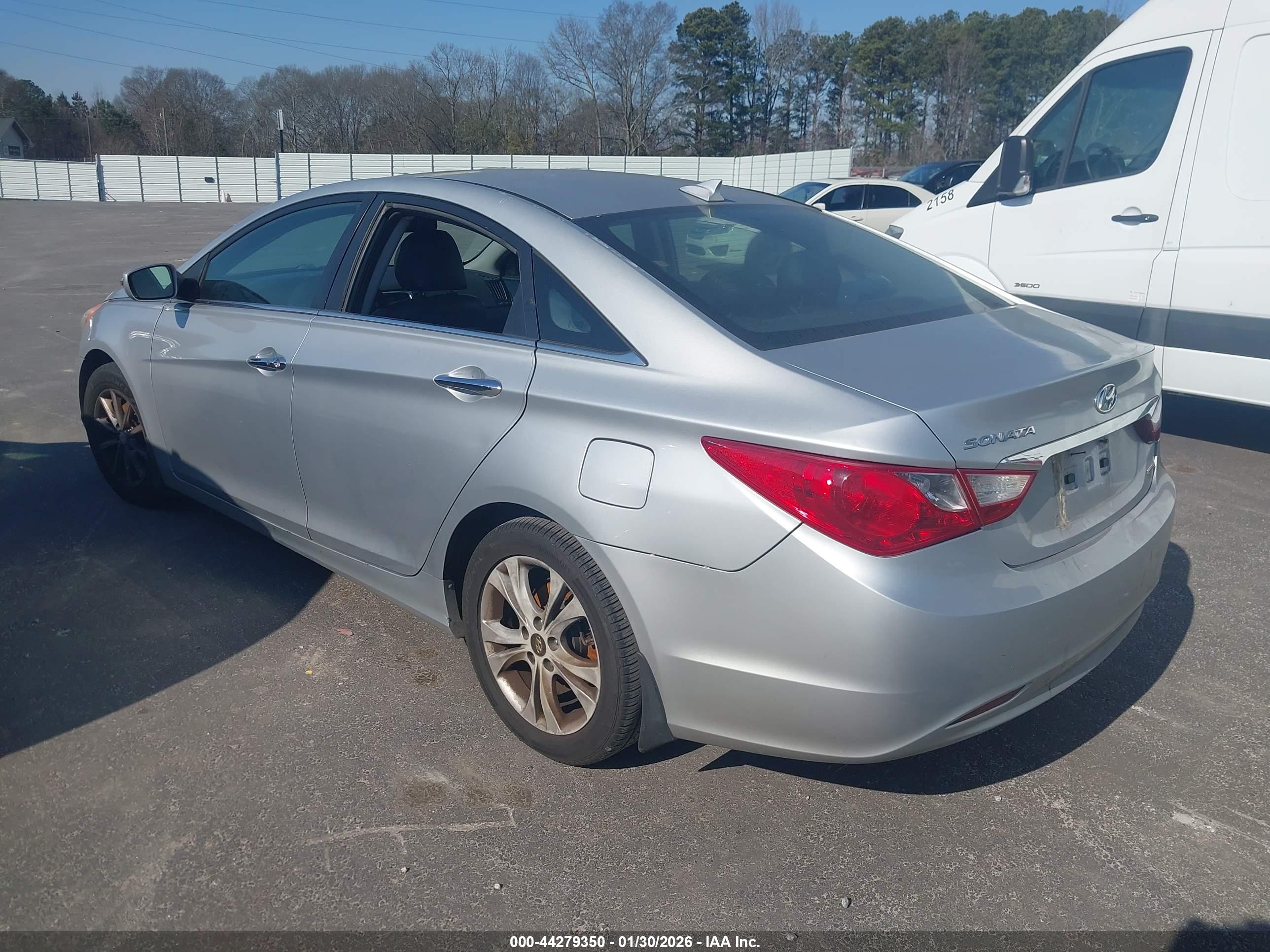 HYUNDAI SONATA image 3