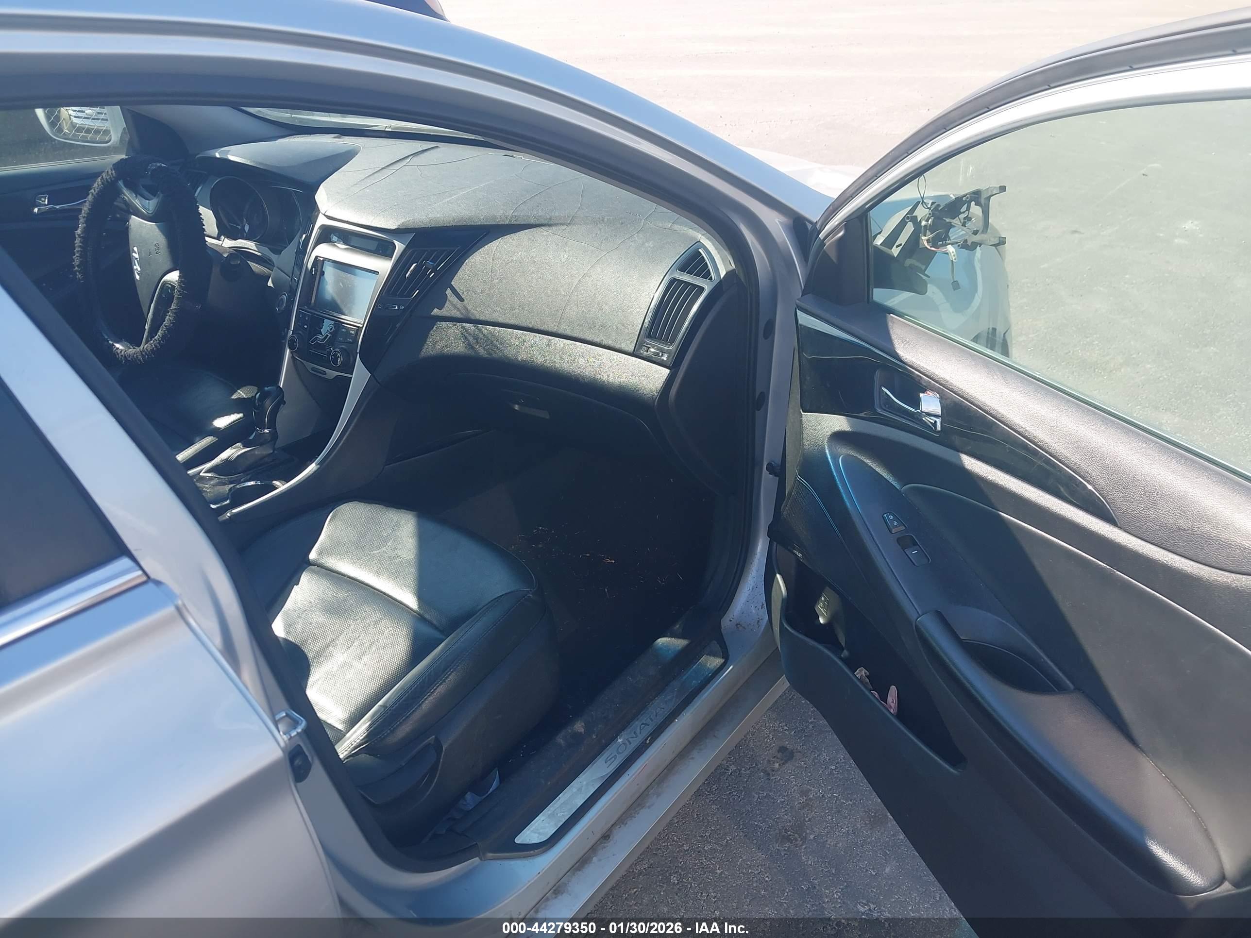 HYUNDAI SONATA image 5