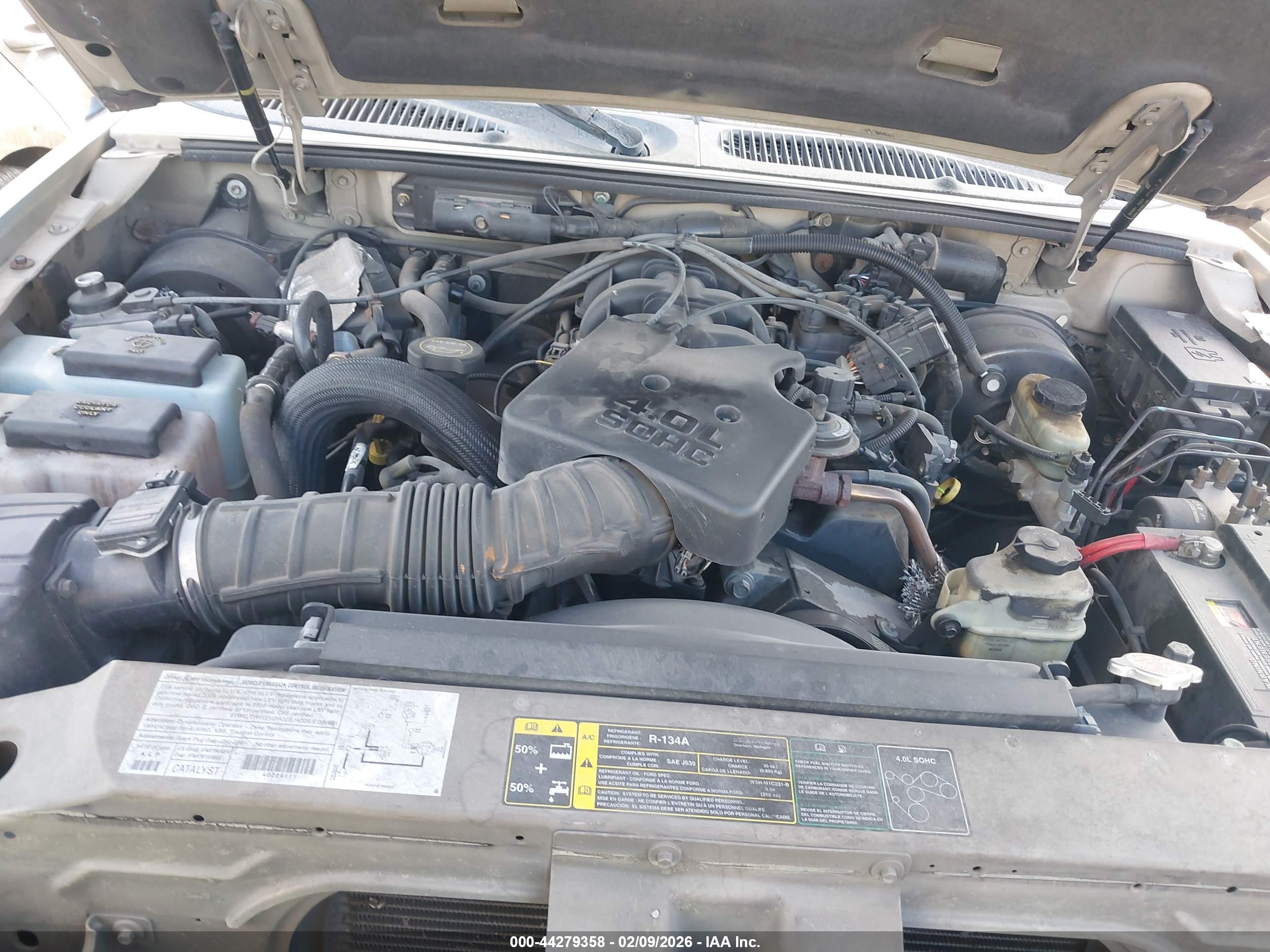 FORD EXPLORER image 10
