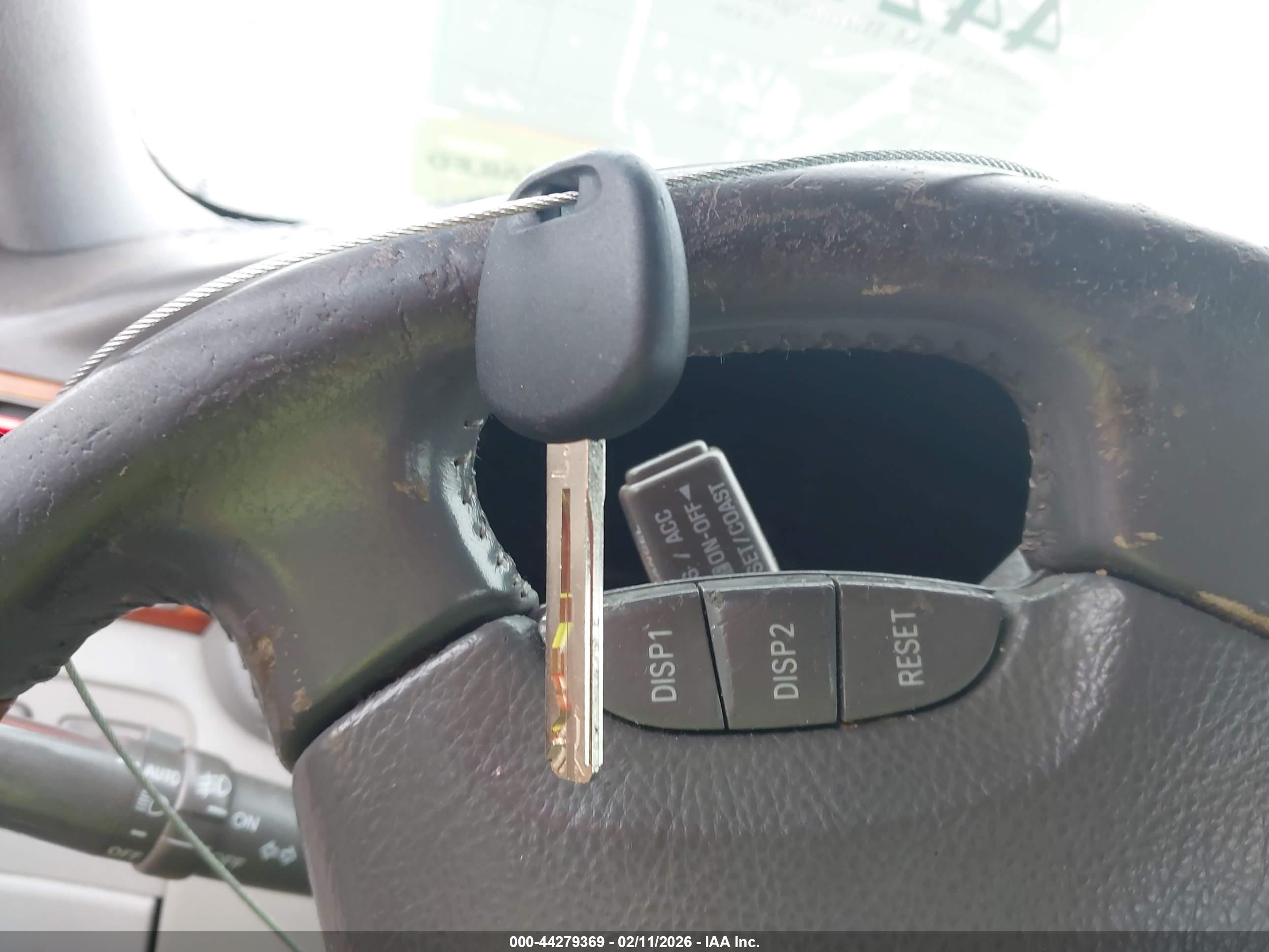LEXUS LS image 11