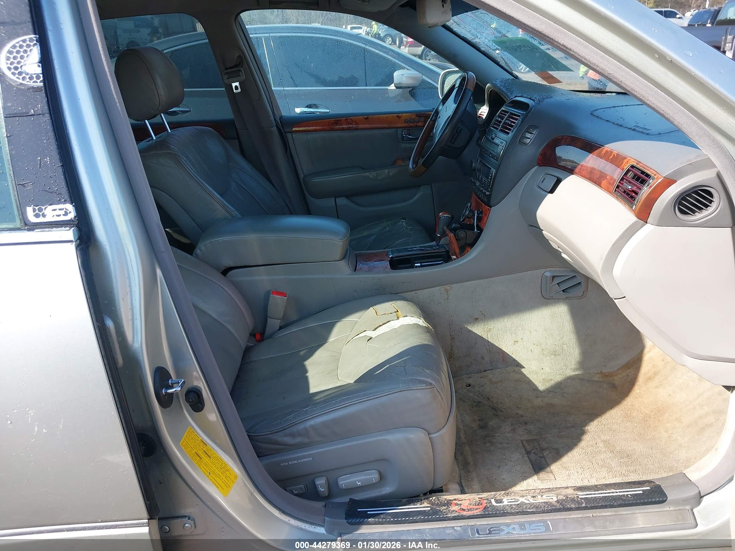 LEXUS LS image 5