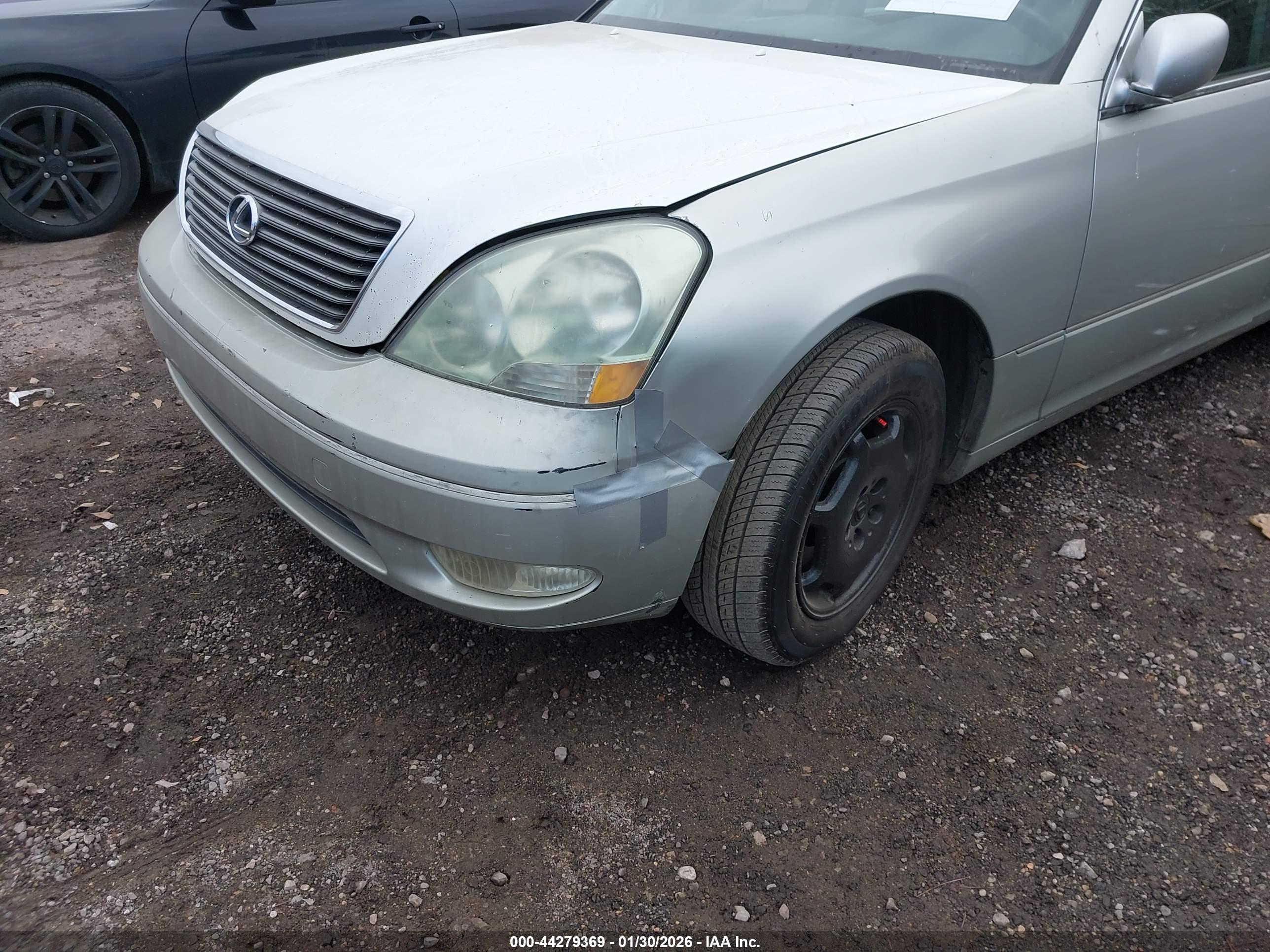 LEXUS LS image 6