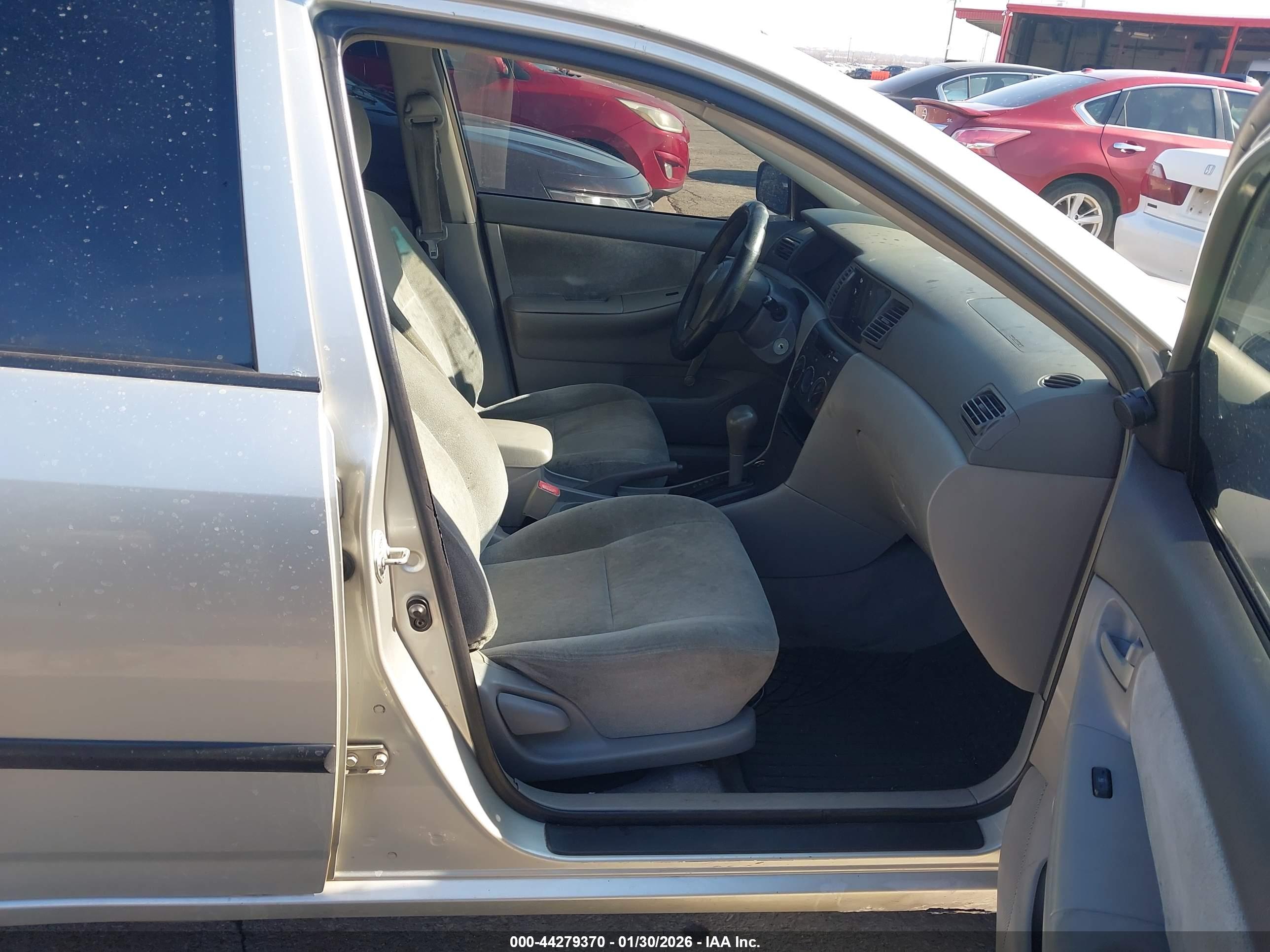 TOYOTA COROLLA image 5