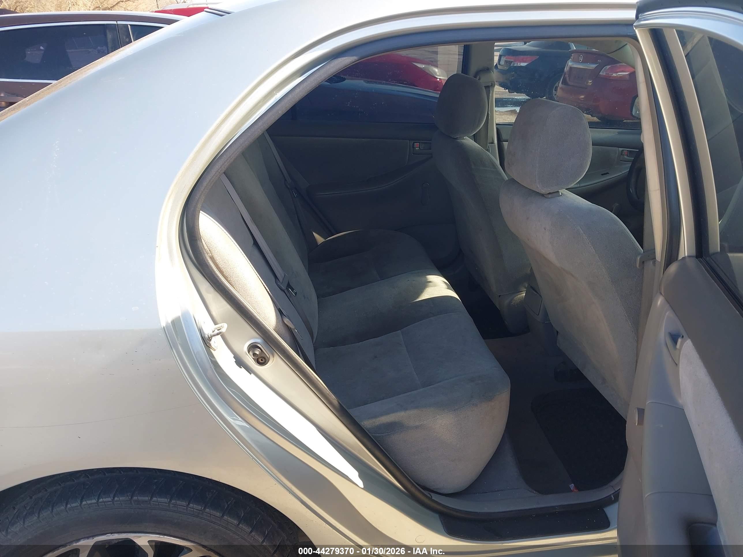 TOYOTA COROLLA image 8