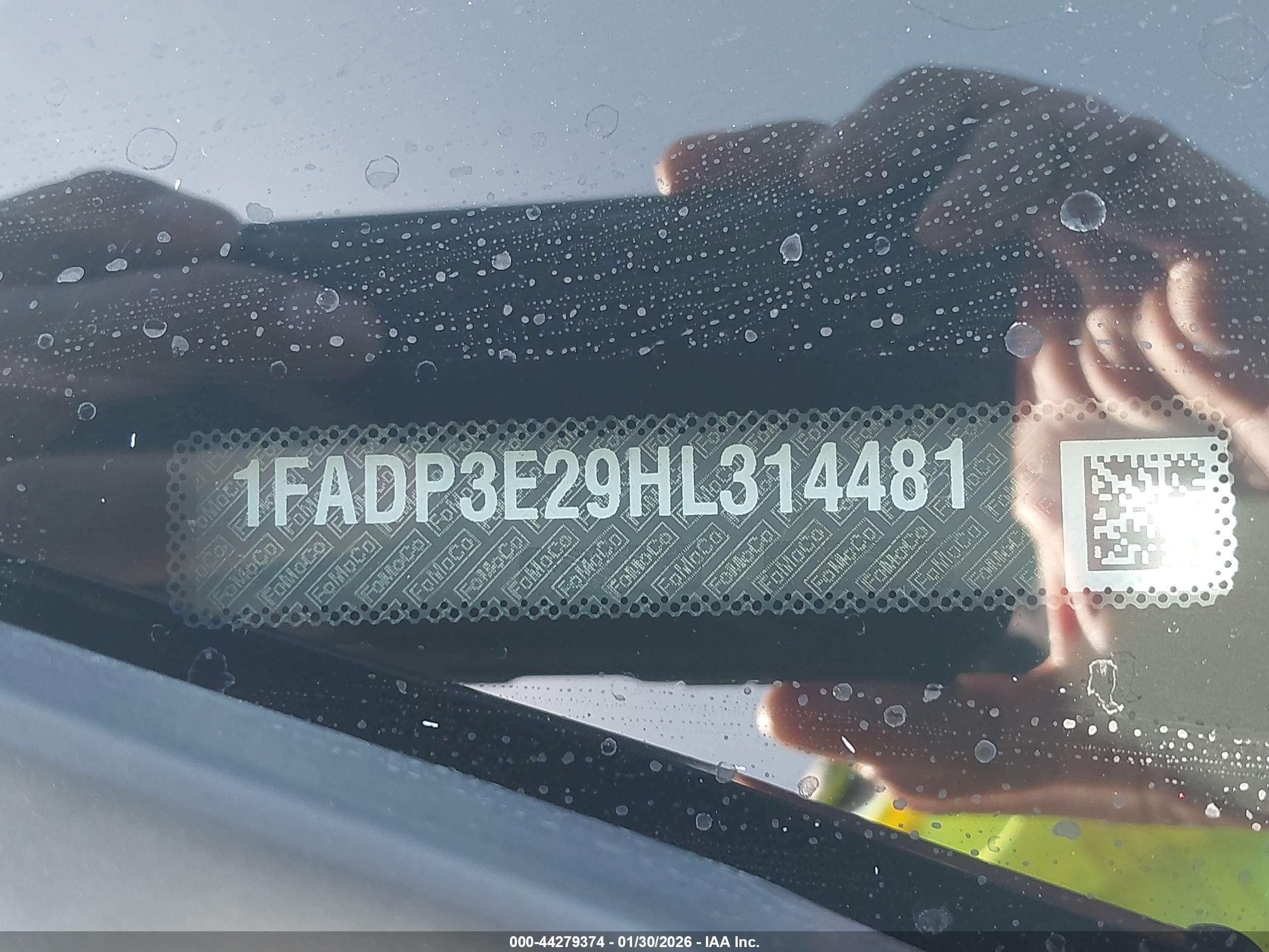 FORD FOCUS image 9